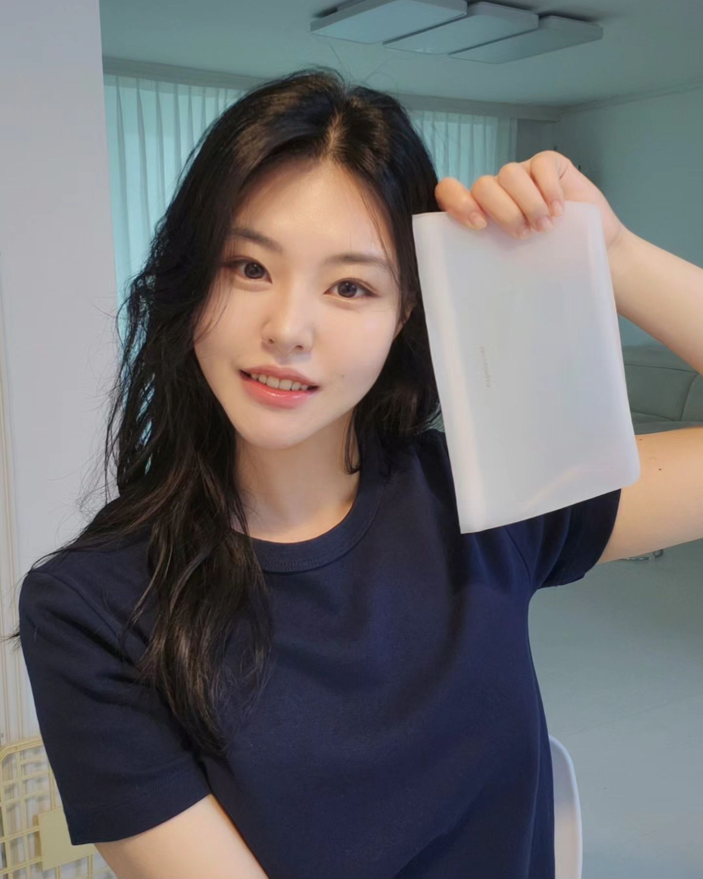 #광고 여기저기 활용 가능한 실리콘용기👍
과일 보관하거나 바오 간식 소분용으로 쓰는데
활용성이 너무 좋아서 다른 밀폐 용기보다 자주 쓰고 있답니당🫶
전자레인지도 가능하고 냉동도 가능해서 다양하게 활용하고 있어요ㅎㅎ
실리콘 밀폐용기라 세척하기도 쉽고
식자재 보관하기도 편해서 요리하고 남은 재료들 싹 넣어서 보관중!!
다양한 사이즈로 구성되어 있으니 스마트한 밀폐용기 필요하신 분들은 꼭 구매해보세요😝
#일상공감 #일상공감똑순이실리콘밀폐용기 #똑순이실리콘밀폐용기 #실리콘밀페용기 #실리콘지퍼백 #실리콘조리도구#주방용품 #밀폐용기 #실리콘용기 #실리콘파우치