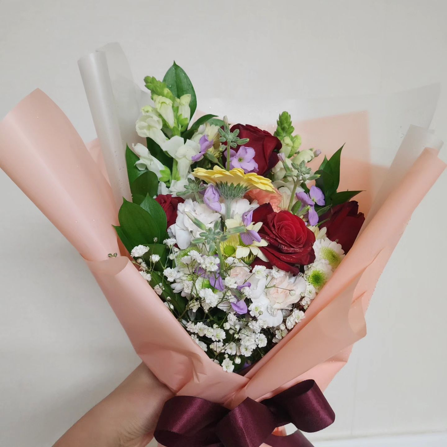 갑자기 서프라이즈선물!??🌸고마웡~❤️

#꽃다발💐 #오늘이무슨날이지🤔