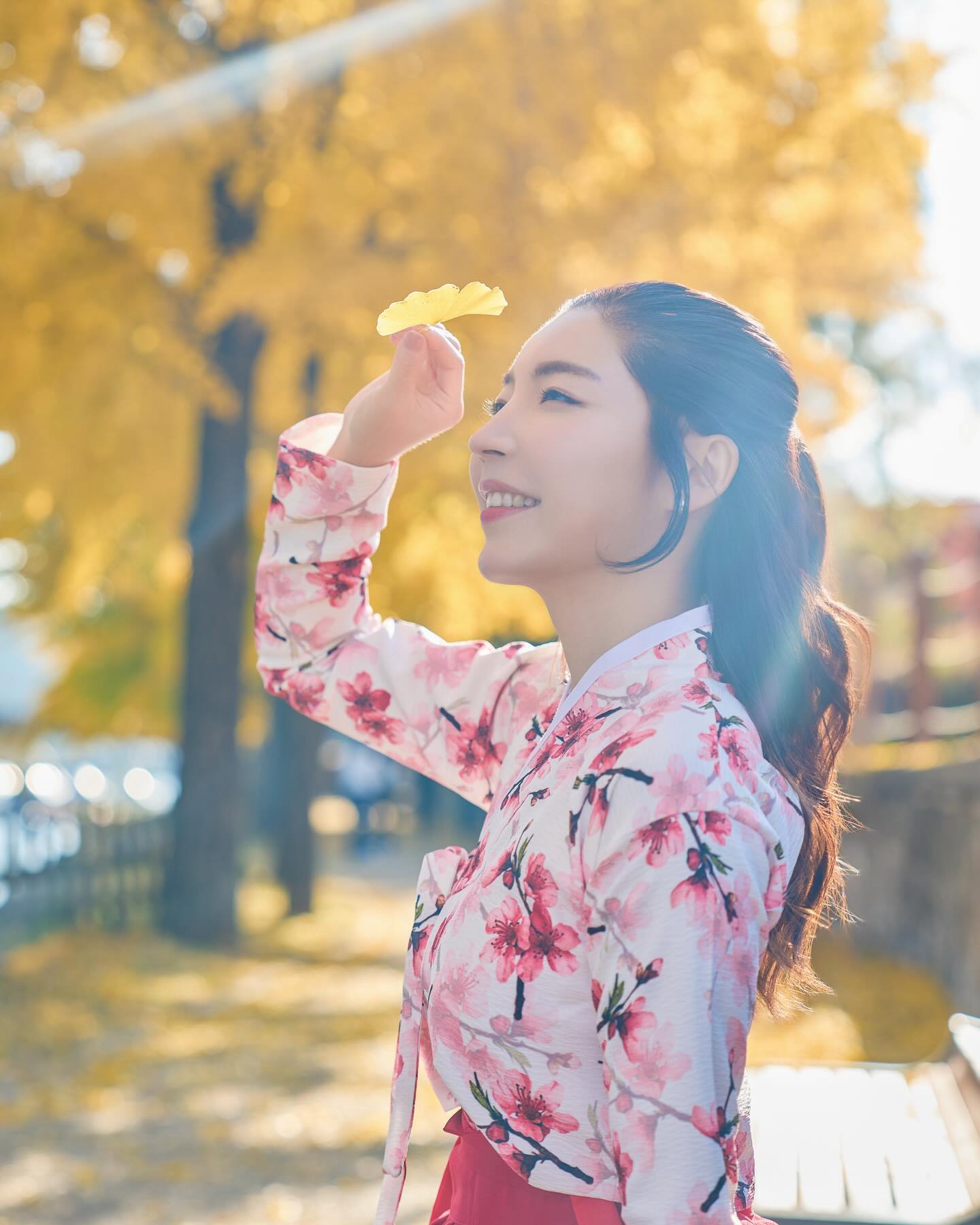 노랑노랑 이쁜 월영교✨

가을도 넘 이쁜 안동🫶
줄불놀이 보러갔다가,단풍도 즐겼지용🍁
국내여행을 다닐수록 한국에 갈곳이 많구나 느낍니당! 

#감성을노느다 
📸 galaxy86_photo