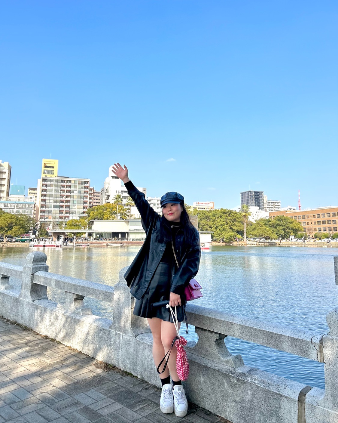 날이 엄청 좋았던 날
오호리공원 산책💕
#후쿠오카여행 필수 코스 #오호리공원 

레더 자켓&레더스커트
모두 lub__official ❤️‍🔥

#플러스사이즈 #プラスサイズモデル #ぽっちゃりモデル
#ふくおか #福岡 #大濠公園