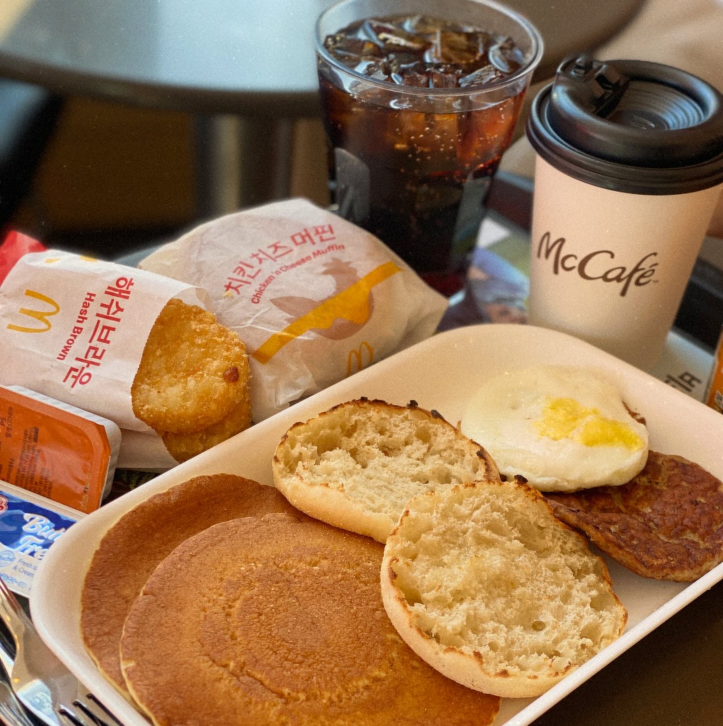 늦잠 자면 못머거여
🥞🧈🥯🍔

#맥모닝
