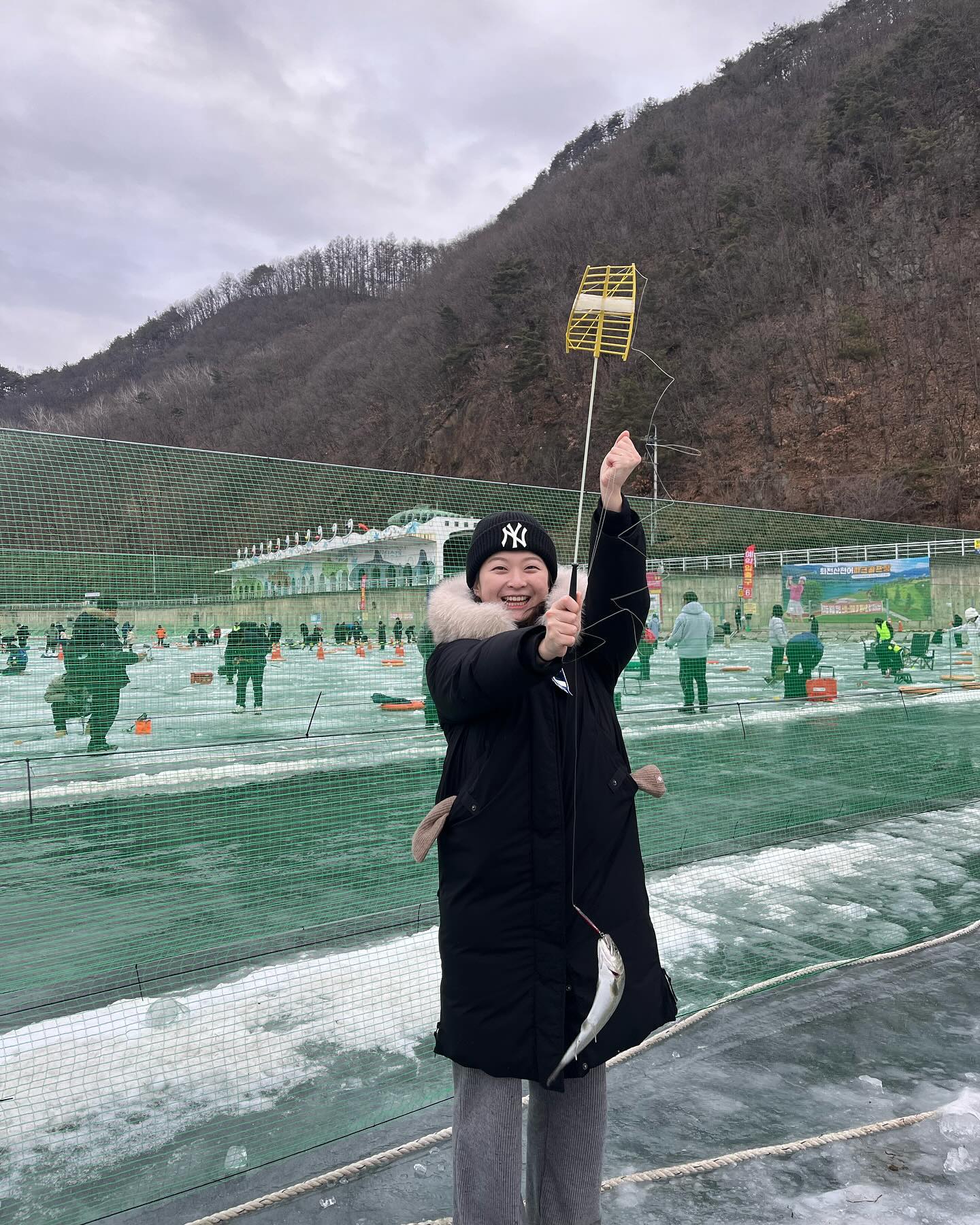 2024 첫여행은 하남 엄빠와 화천 산천어 축제🎣
 
숨어있던 낚시 재능을 찾았다!
생애 첫 얼음 낚시 너무 재밌고 신남😆
열심히 찾은 펜션도 엄빠가 맘에 들어해서 해삐❣️

낚시 매년 가야지〰️〰️