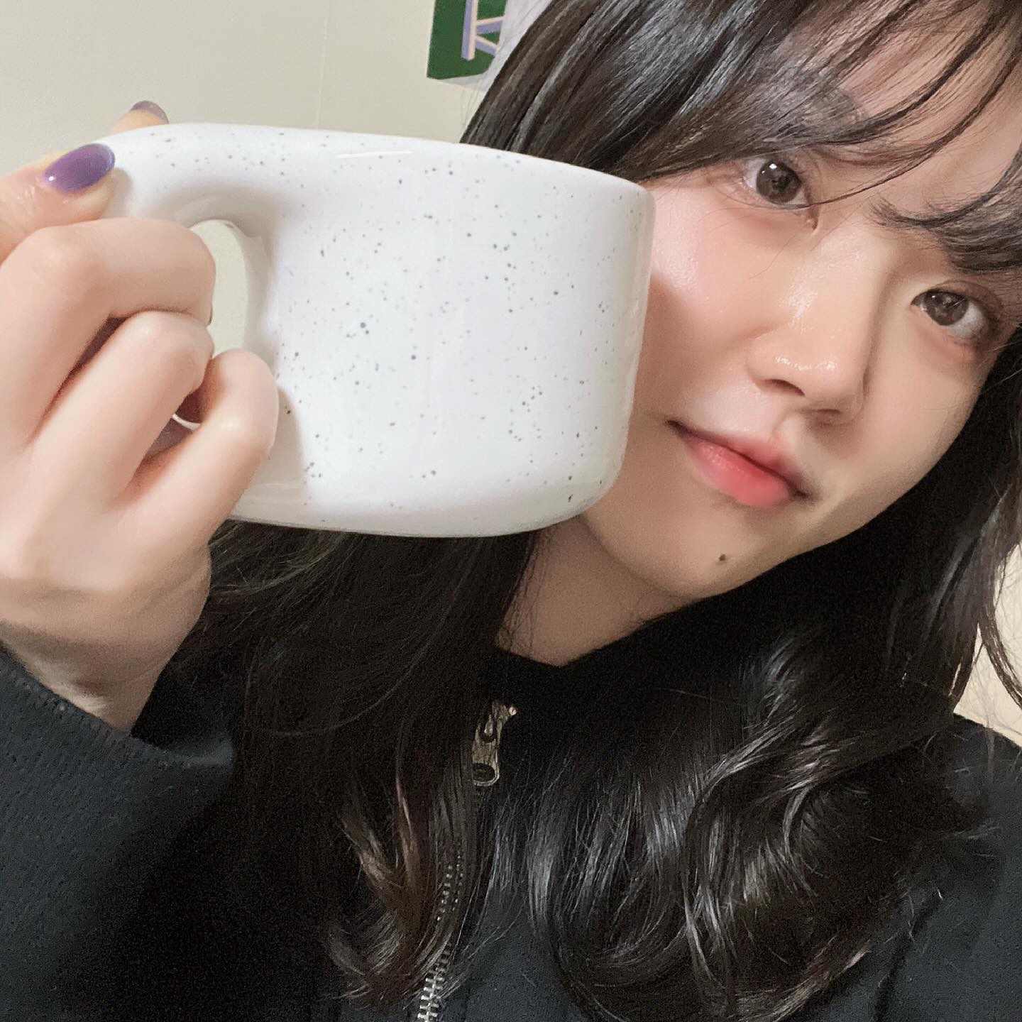 #협찬
커피 한 잔으로 혈당다이어트 하자구요☕️

☕️ 나트륨, 당 ZERO 이기 때문에 안심하고 마실 수 있는 커피인데요 

☕️ 식후 혈당 상승 억제, 혈중 지질 개선, 배변 활동에 도움을 준다고 하니 다이어트 하시는 분들에게 딱이더라구요

☕️ 피하지방, 내장지방, 체지방률 감소에 도움을 준다니 들고다니면서 커피 대신 마시면 딱일 것 같아요

☕️ 맛도 그냥 아메리카노 맛이라 거부감 없이 잘 마실 수 있었는데요🫢 

☕️ 100% 베트남산으로 고소한 아메리카노맛을 느낄 수 있어서 맛있게 하루 한 잔 커피마시면서 관리하면 딱이겠죠?🤍

#쏘빼 #쏘빼카페 #혈당다이어트 #혈당조절 #체지방감소 #디카페인