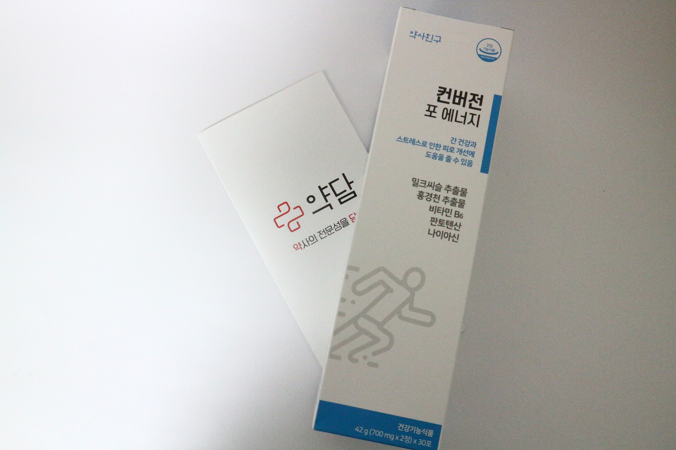 #협찬 #약담

단지 건강을 챙겨주는 만큼!
우리 엄빠들도 오래 행복하기 위해 건강해야 할때 😊

근데 나처럼 푸들이 아니더라두
슬개골에 대해 엄빠들이 걱정하는 친구들이 많지

구래서 약사가 만든 ‘각각의 니즈에 따라 먹을수 있는’
약담을 가져왔어욤 💪🏻 

✔️다이어트, 피부개선, 피로개선, 기억력개선, 남성건강, 관절건강
총 6종!

✔️ 단지맘이 선택한 ‘ 피로개선 ‘
간 건강 & 아침에 일어나기 힘들어 선택했어욤

✔️ 하루에 1포! 물이랑 한번 먹으면 끝!

약사님과 1개월동안 상담도 하면서
내몸도 건강히 만들어보자구욤 🌟

🏷️ #협찬 #약담영양제 #약사친구서비스 #건강정보 #무료건강구독
