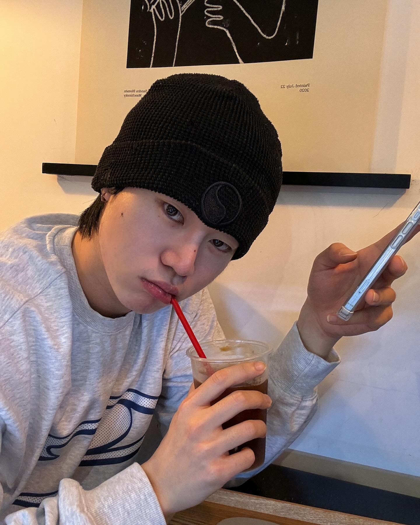 #ad

새벽에 몰래,, 🌝

진짜 집 앞 카페갈때 트레이닝 셋업만한게 없다 ㅇㅈ?

여유 있는 오버 핏으로 활용도가 높은 트레이닝복 세트로 활동성 편하구
부드럽고 탄탄한 소재로 안감이 넘좋,,🫠

oneillkorea 

#오닐 #오닐코리아 #맨투맨 #맨투맨추천
#커플맨투맨 #맨투맨코디 #남자맨투맨
#맨투맨티 #남자트레이닝 #남자트레이닝복 #트레이닝세트
#트레이닝복