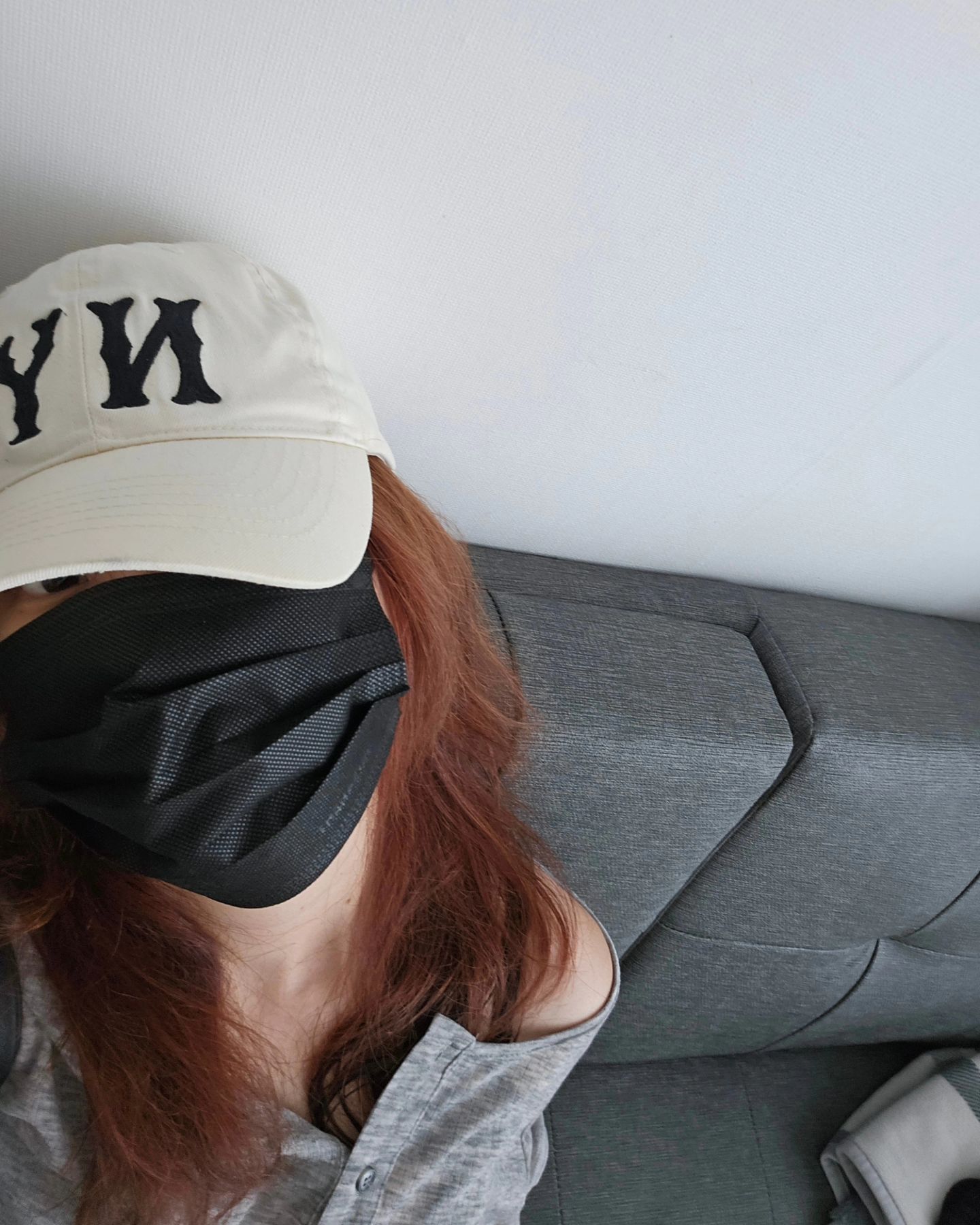안녕하세요
도둑입니다.

#얼굴없던날