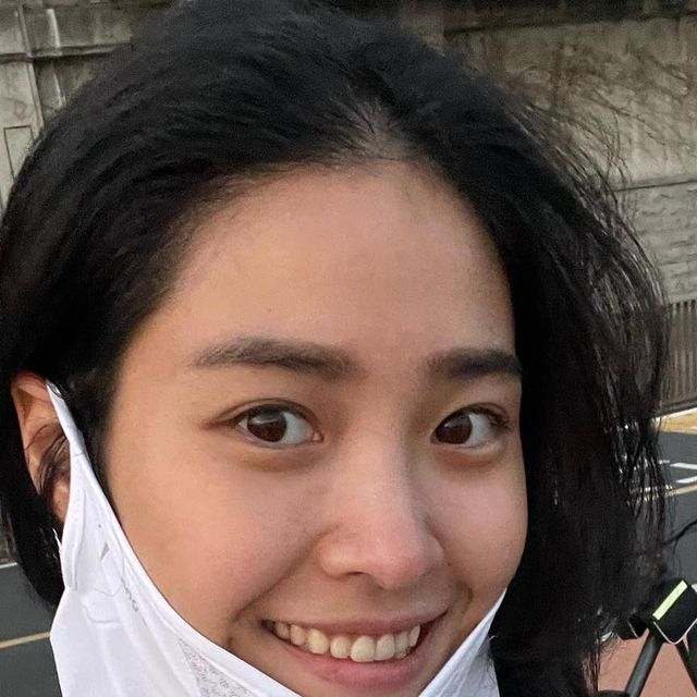 Lee Jenny | 이제니 on Instagram: "#광고#스윙클래식#스포츠마스크 효성아쿠아엑스원단, 국내제조 통풍 흡수 건조가 빠른 육각형 벌집구조로 숨쉬기 편한 디자인 시판 상품 대비 넉넉한 사이즈로