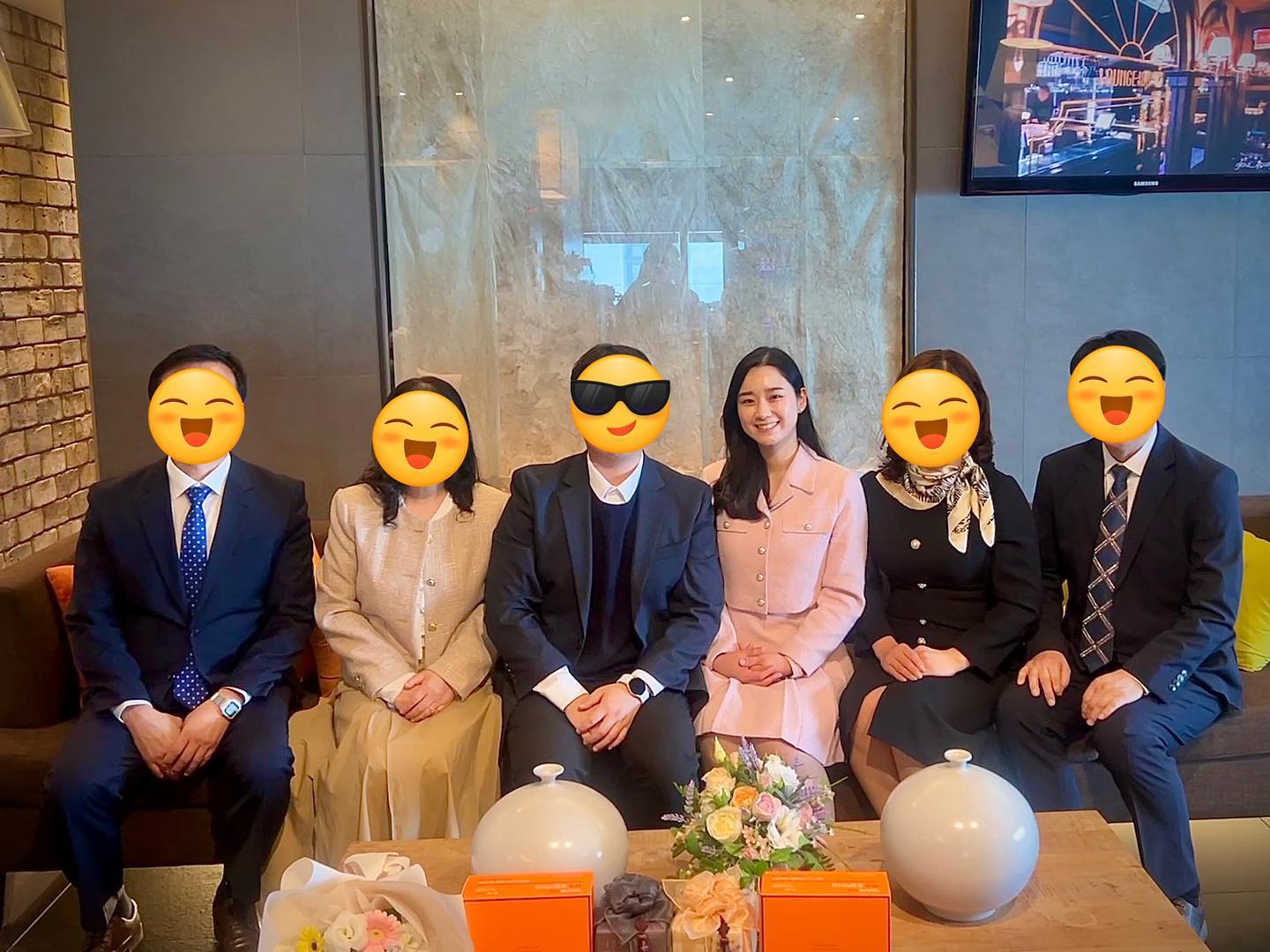 #부산상견례 #결혼준비 #상견례 

🙏
오늘 이 귀한 만남을 계획하시고 인도하여 주셔서 감사합니다.
80억분의 1이라는 만남은 오직 하나님의 계획하심 이라고 믿을 수 밖에 없습니다.

'사람이 마음으로 자기의 길을 계획 할 지라도 그의 걸음을 인도하시는 이는 여호와시니라' 는 말씀을 믿습니다.

이렇게 두 집안을 연합하게 하시는 것도 합력하여 하나님의 나라와 의를 위하여 힘쓰라고 하심이라 생각합니다.

지금까지 자녀들을 지키시고 양육하여 주신 은혜에 진정 감사드립니다. 이제 새로운 가정을 세우고자 하는 이 아이들을 하나님아버지께 의탁드립니다.

하나님의 은혜 가운데 축복하시고 인도하여 주시옵소서.

- 아버님의 기도문 중에서-

좋은 경치 광안리보며 은혜가운데 상견례가 마무리 될 수 있음에 감사합니다.😆