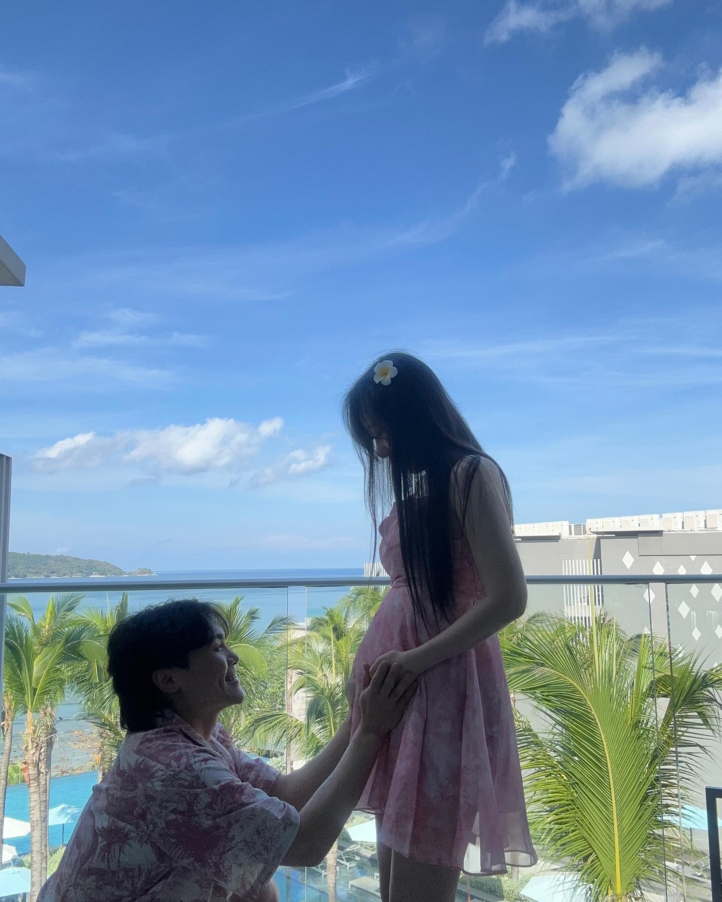 결혼준비 중 찾아온 축복이 👶🏻🤍
우리 닮은 2세 빨리 갖고 싶다며 계획하자마자
바로 생겨버려서 우리에겐 진짜 축복이었다.
이제 13주 접어들었당 🫶🏻
건강하게 예쁘게 잘 자라서 만나자 🥰
#임밍아웃