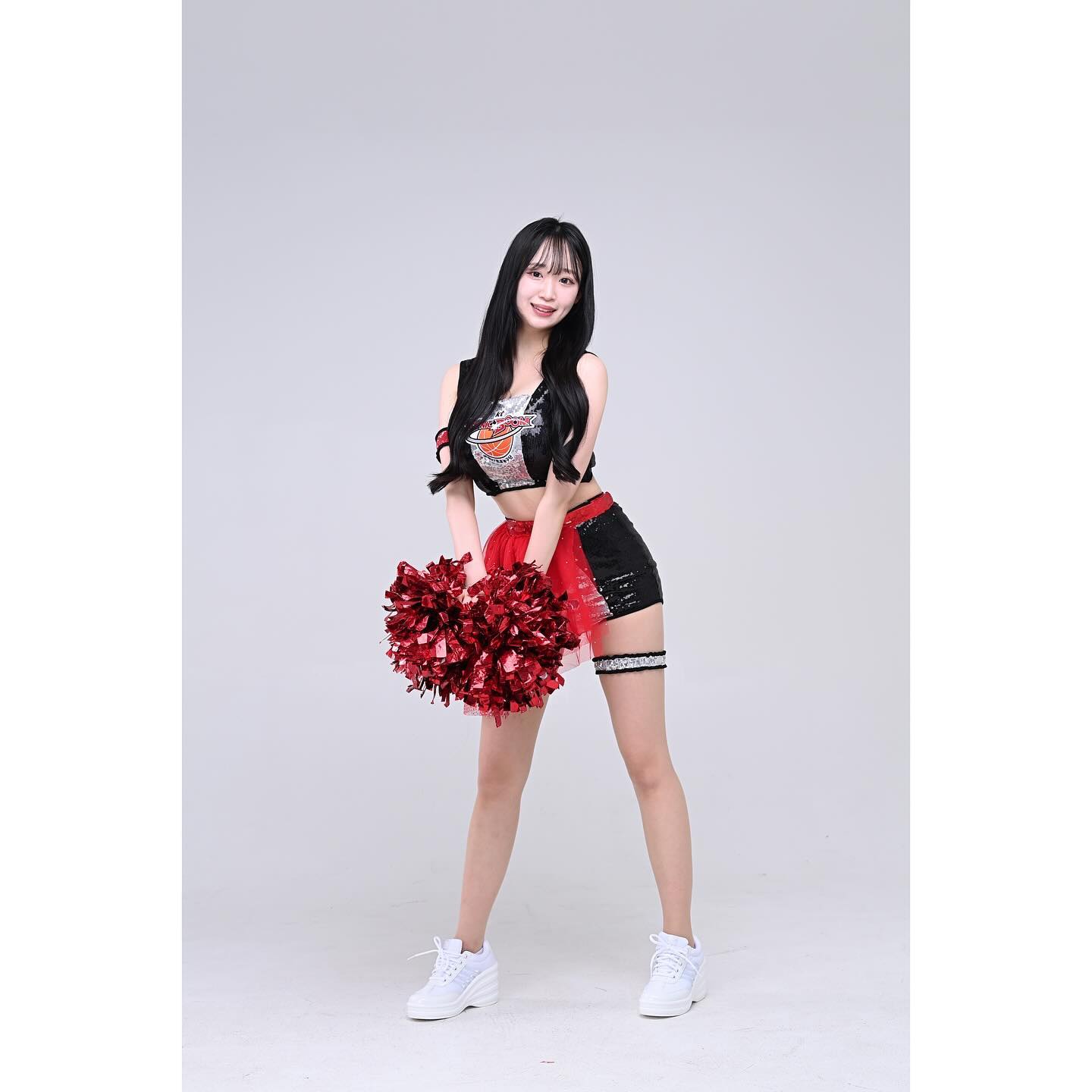 이번 시즌 팬분들과 열심히, 열정적으로 응원하겠습니다 🫶🏻♥️
잘 부탁드립니다 🙇🏻‍♀️