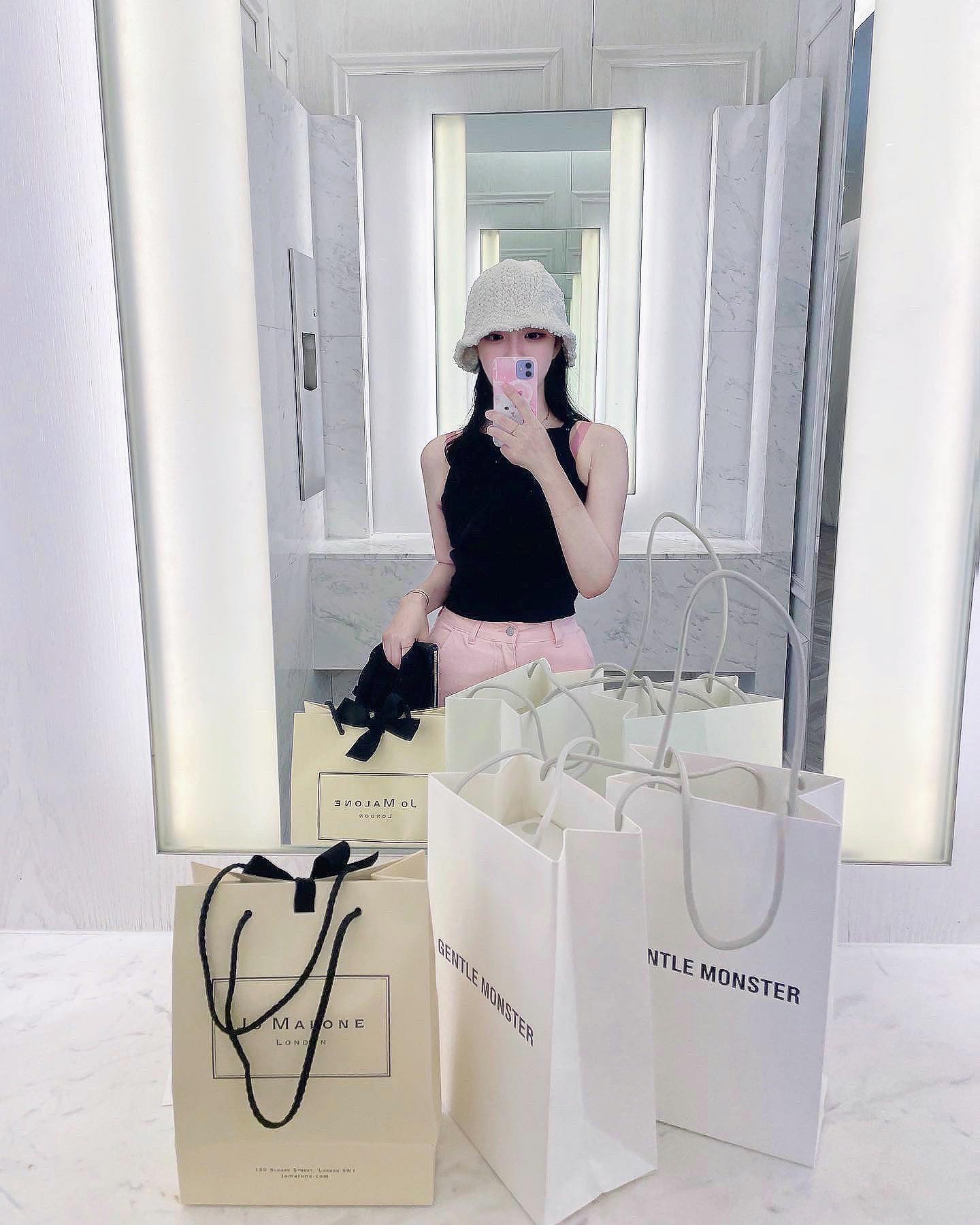 왕🎁🤍💝
잘다녀오겠습니다🫡