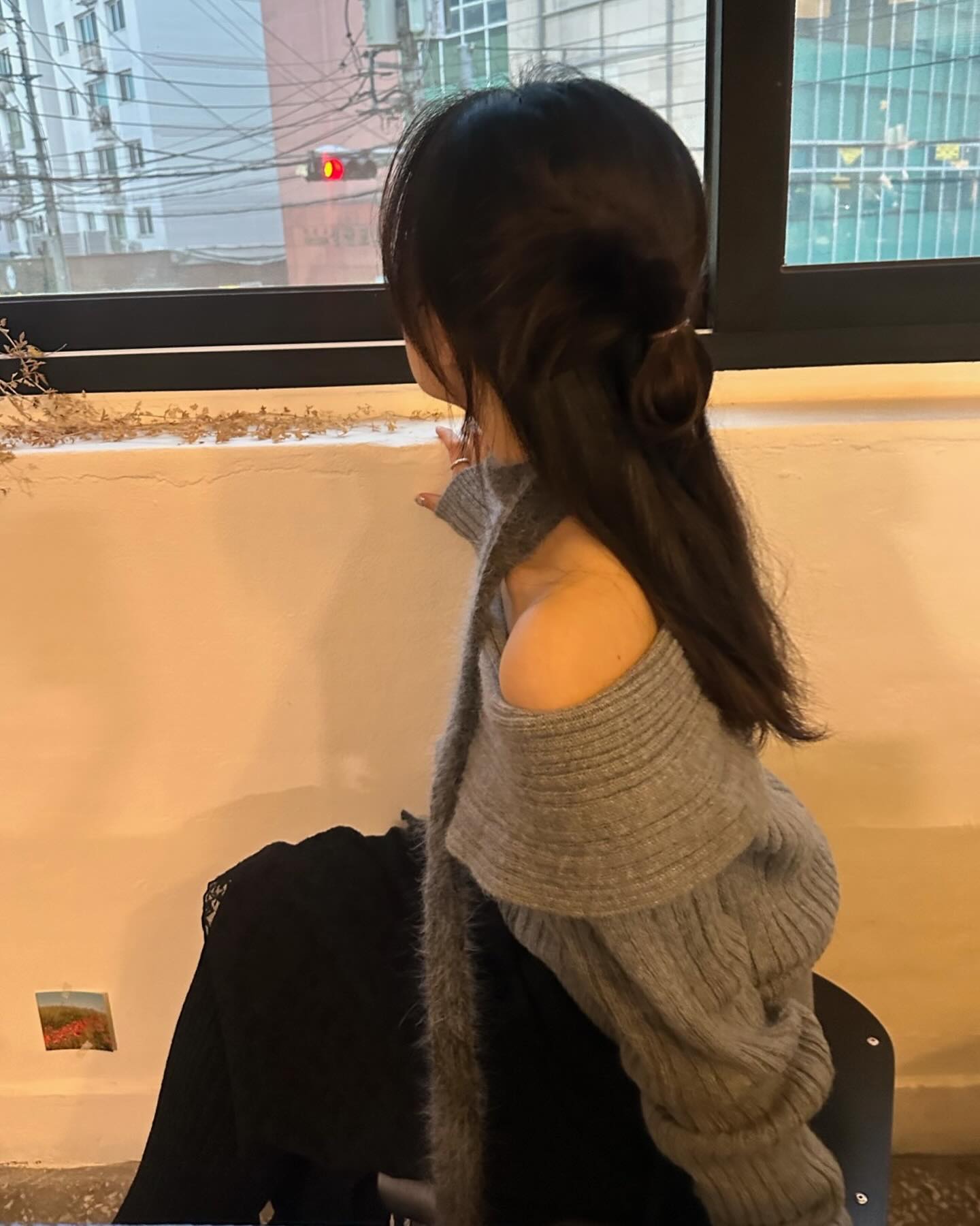 .
저녁되면 분위기 zi리는 망원동 카페 #오리가미클럽 
검정치마, 데이먼이어 노래가 나오는 감성 알져?
잠깐이나마 눈도 펑펑 와서 좋았다 !