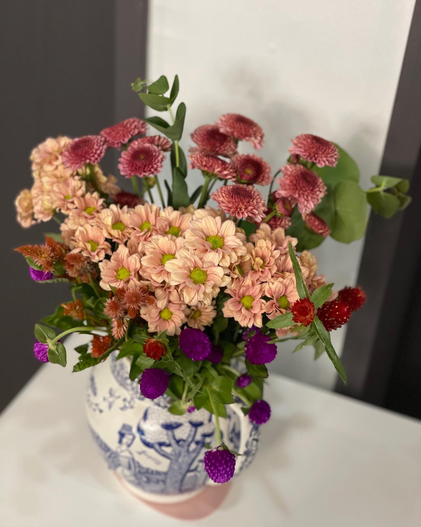 🥀
이번주 꽃 도착🫶🏻🫶🏻

꽃 양을 더 주문했었어야 했네....! ㅎㅎ
가을가을하다.. 🍁