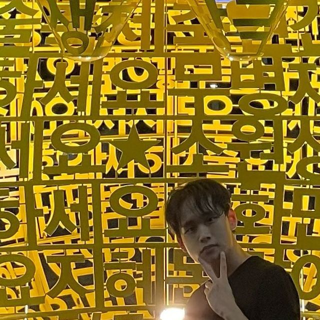 창 섭 on Instagram: "#광고 등산을 하다보면 맑은공기와 이쁜 자연을 볼 수 있어 좋지만 하산시 관절에 무리가 많이가요 갑자기 비라도 오면 너무 미끄러워서 발목에 힘이 더 들어가더라구요