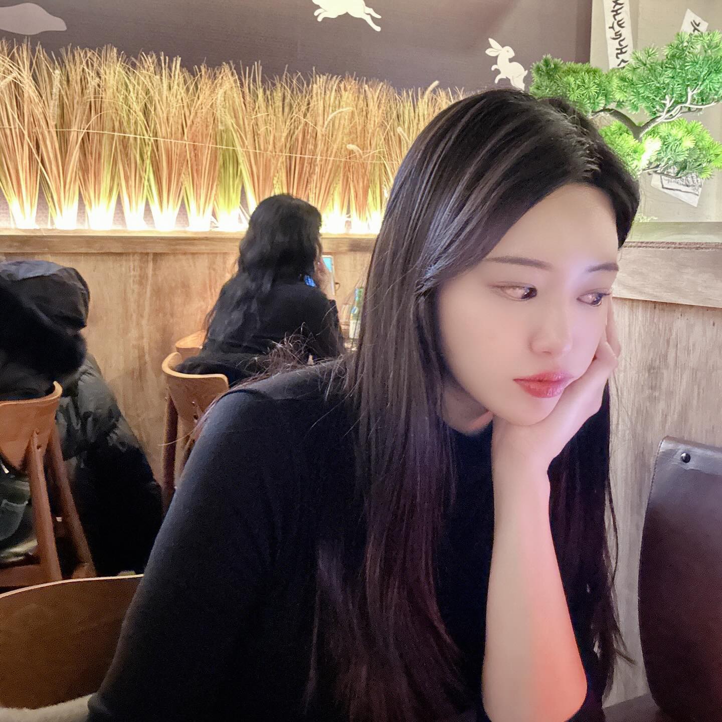 🫶
생각이 길면 용기는 사라지는 법.