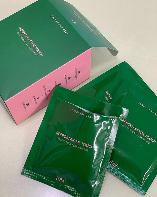 💉 on Instagram: "TOBE 리프레시 애프터터치 예요:) 샤워가 어렵거나 귀찮을때, 손발이 찝찝할때 등등 언제 어디서나 간편하게 휴대하며 사용하기 좋게 포장 되어있고 도톰한 엠보원단의 빅사