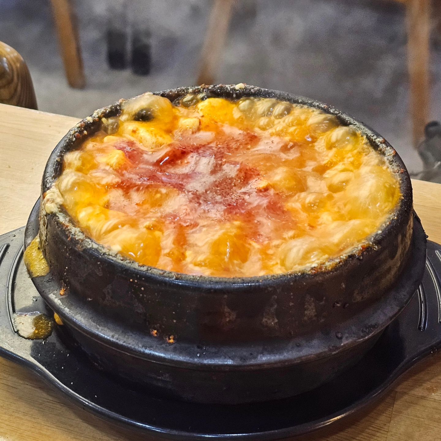 평택 순두부찌개 맛집 #수가성 입니다>.<
순두부찌개 뿐만이 아니라 제육볶음, 감자전도 너무 맛있어요.
24시간이고, 배달도 되는 엄청난 맛집이예요❣️