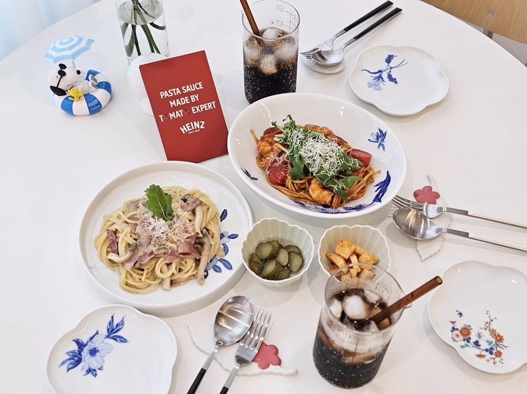 🎈#제품제공
주말점심은 파스타~

하인즈 파스타 소스 하나면 맛있는 파스타가 뚝딱 🍝

믿고 먹는 하인즈가 만들었으니 말모말모~ʕᵔᴥᵔʔ

바질의 향기로 풍미 업!
토마토 바질 파스타소스

국내산 생크림의 깊고 진한 맛
크리미 로제 파스타소스

크림치즈의 프레시하고 깊은 크림맛
머쉬룸 치즈 크림 파스타소스

칠리소스, 레드와인을 넣어 깊은 풍미가 일품
미트 칠리 파스타소스

4가지 종류로
취향에 맞게 다양한 맛의 파스타를 즐길 수 있으니
기쁘고 설레이는 ㅎㅎ

#하인즈 #크래프트하인즈
#하인즈파스타체험단
#파스타소스 #토마토바질
#크리미로제 #미트칠리
#머쉬룸치즈크림파스타소스