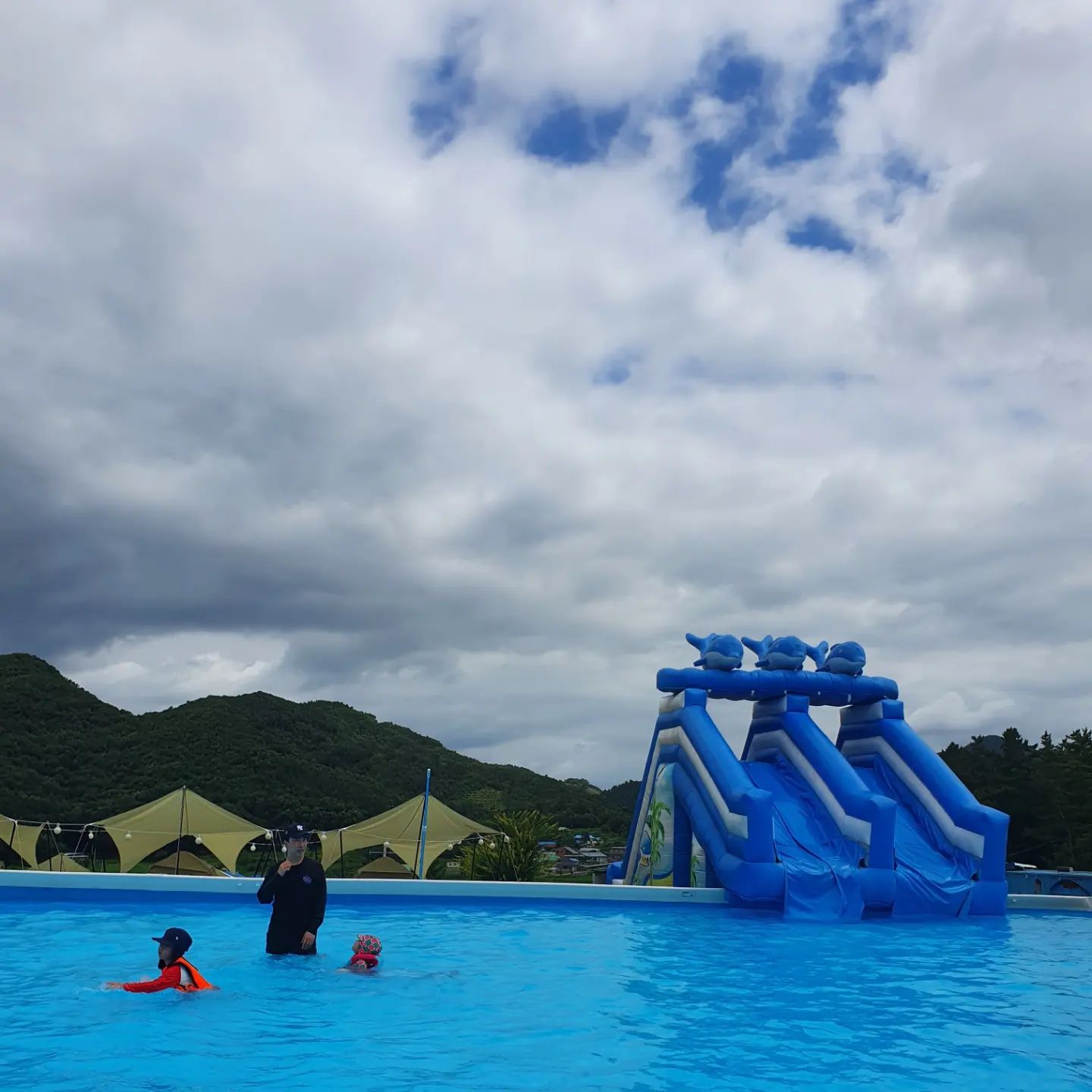 여름방학 언제끝나니🙈🙈🙈

#여름방학 
#즐겁네요❤️