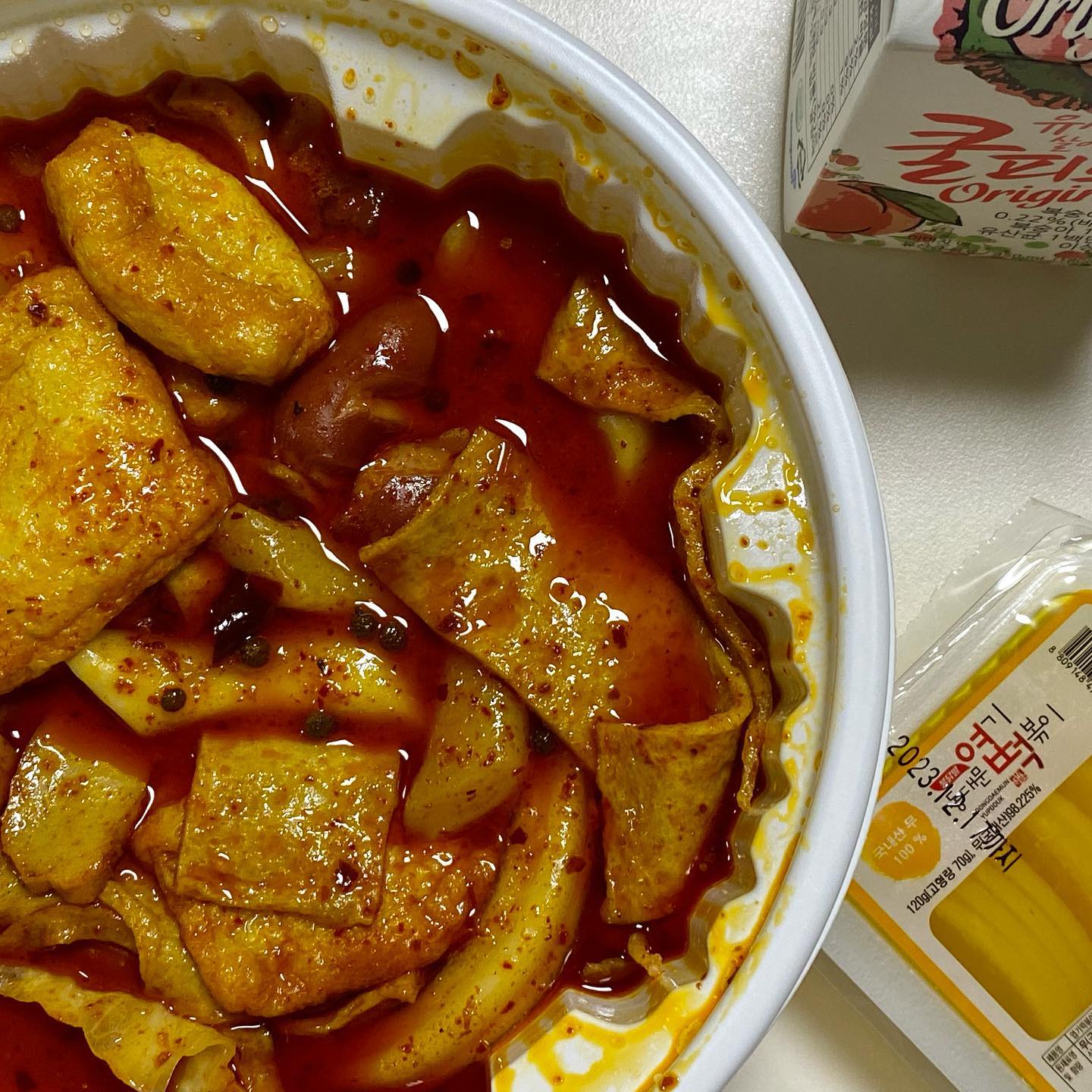 #마라엽떡 뒷북쳐봄
착한맛도 맵구나. 엽떡은 엽떡이다 🥵