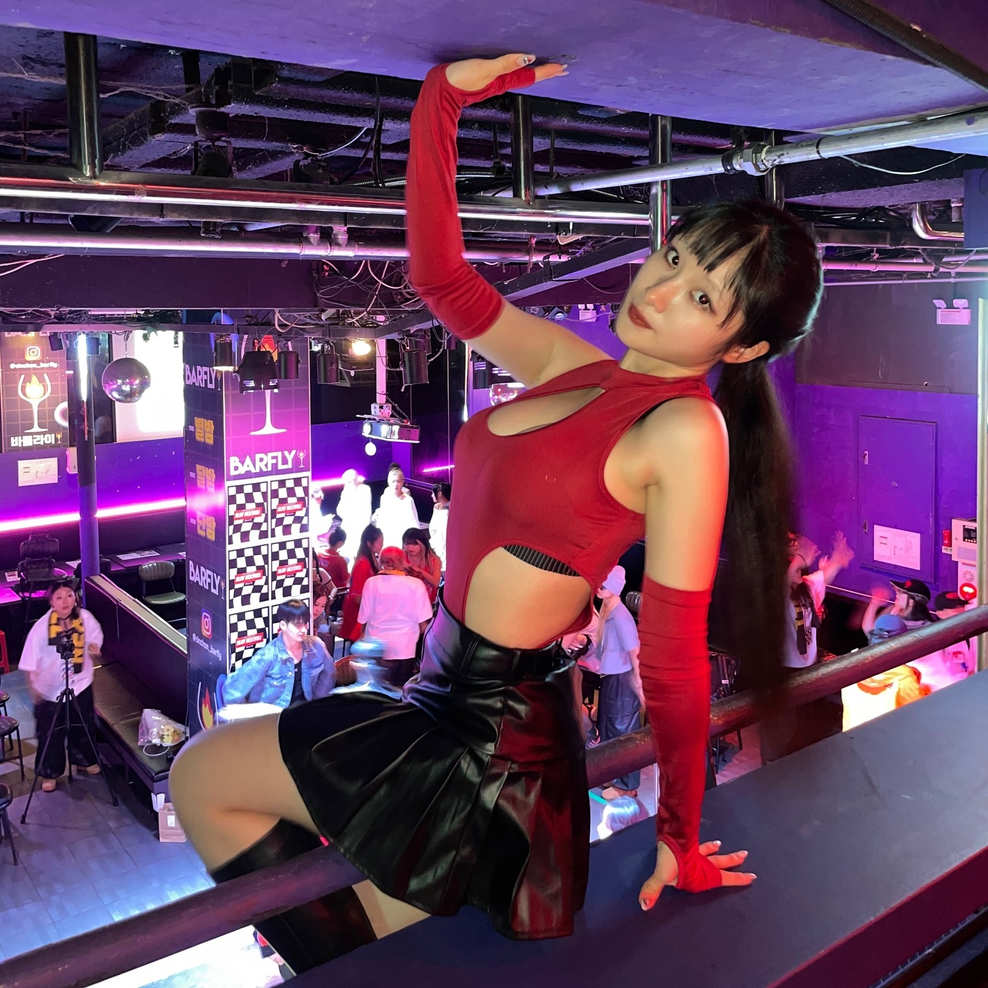 ⚠️추락주의⚠️
.
𝑵𝒆𝒙𝒕𝒓𝒊𝒍𝒍 𝑺𝒉𝒐𝒘𝒄𝒂𝒔𝒆 nextrill.dancestudio 
With. trigger_official_kr 
.
#dancehall #danceshowcase #dancer #redcostume #railing