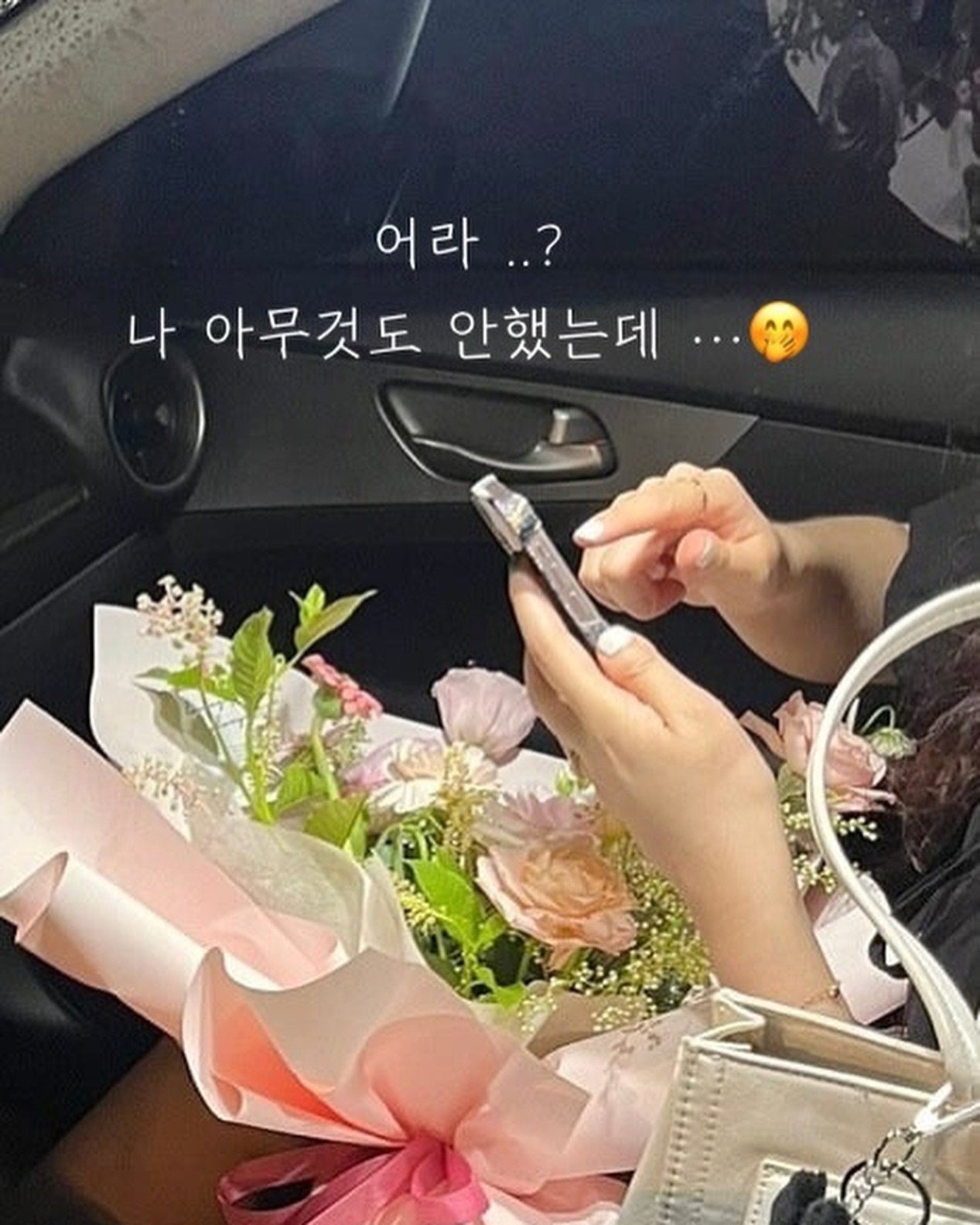 ⠀
어라 ..? 차에서 폰보다가 놀랜이유 ,,
주문확인 말곤 한게 없는데 무려
세달만에 이만큼의 기록 놀랠놀자다 🫶🏻✨
⠀
⠀
# 이러니 자꾸 욕심이 생겨 안생겨 ?
# 내가 가장 잘하는걸로 월급이 몇배야