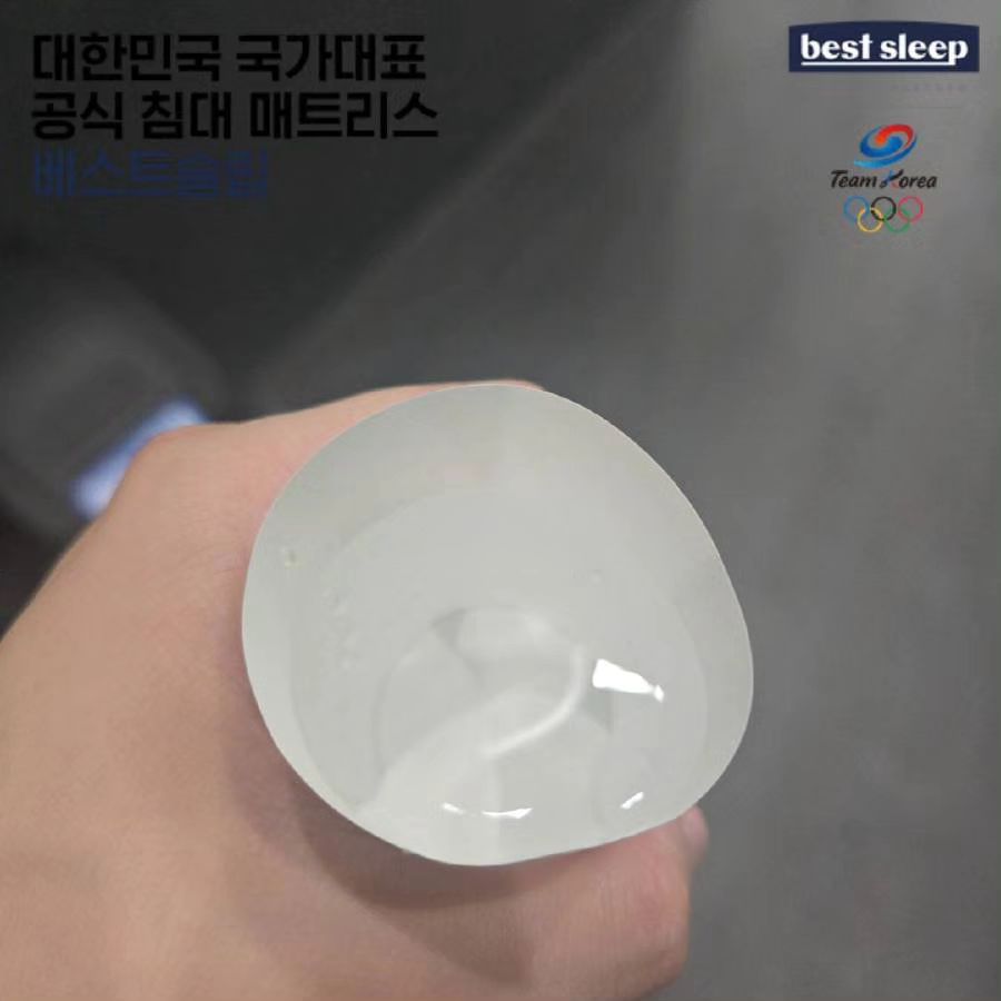 헬스장에서 야무지게 운동하고 물 한 잔 시원하게 딱 쌔려주고
집가면 진짜 그것이야말로 바로#베스트슬립 ..ㅎ
불면증때문에 고생했는데 자기 전에 차 한잔 물 한잔 좋은듯🍀
✨️ 앞으로 수면 퀄리티 더 높여서 꿀잠 자야지,, 룰루랄라
좋은 슬립루틴 만들기 도와주라주~.~💖
#5성급호텔침대 #국가대표매트리스 #혼수침대 #손연재침대 bestsleep.official