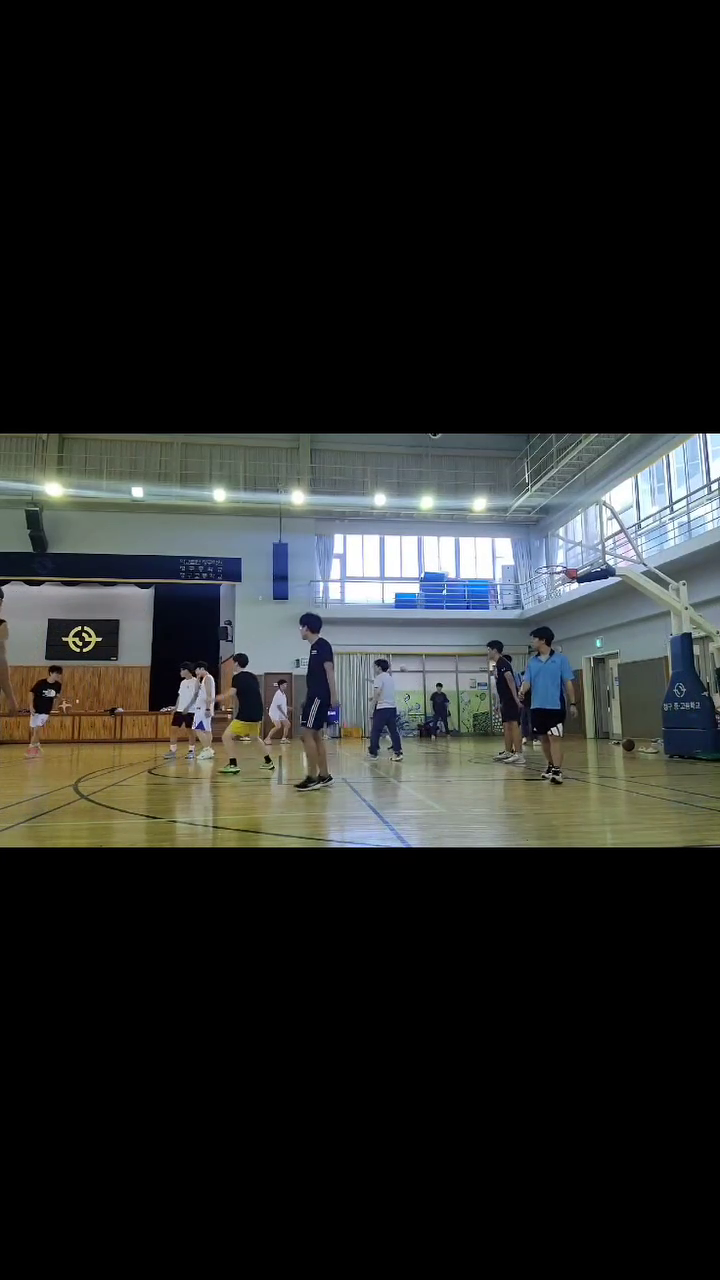 💥🏀🤦‍♂️🌞
.
.
.
.
.
#농스타그램 #농구 #06 #basketball #basketballgame