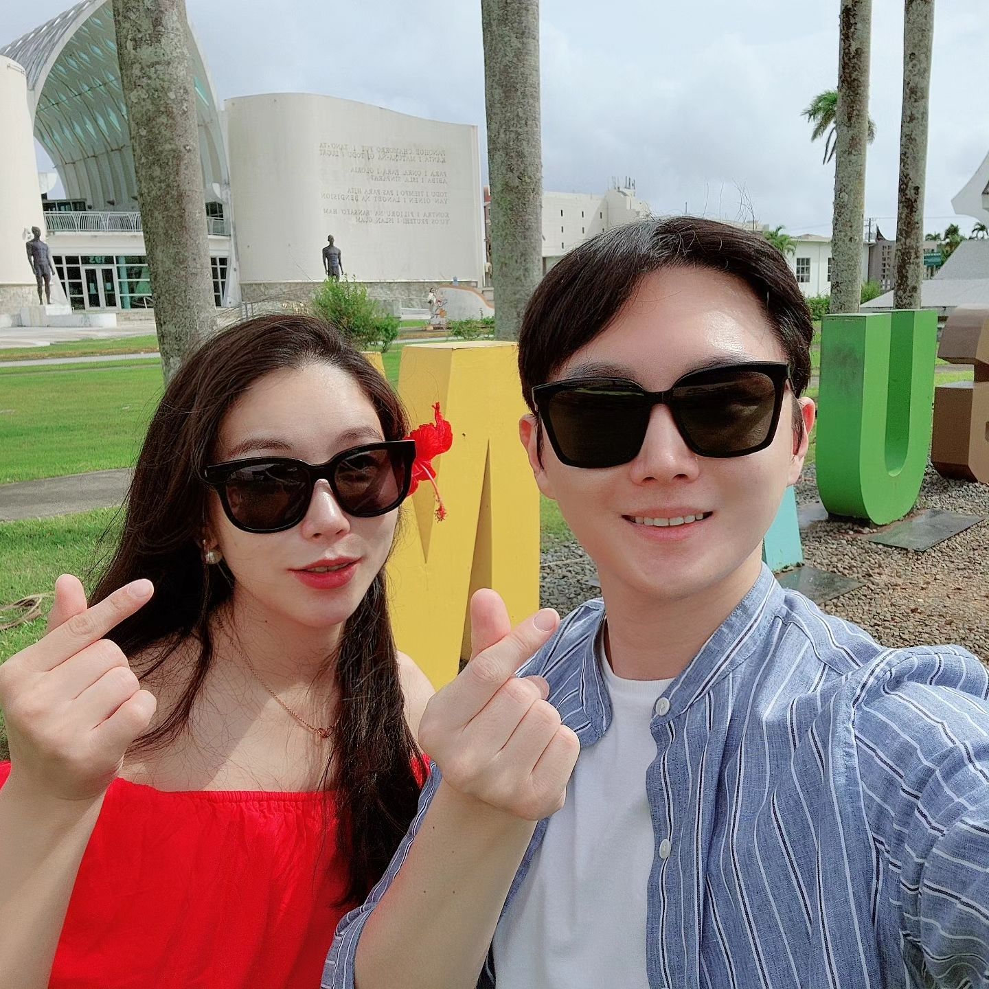 아내와 함께한 괌에서의 완벽한 하루~! 🏝
#괌 #중부 #남부 #핫플레이스 #탐방 #스페인광장 #에메랄드밸리 #사랑의절벽 #메리조부두 #세티베이전망대