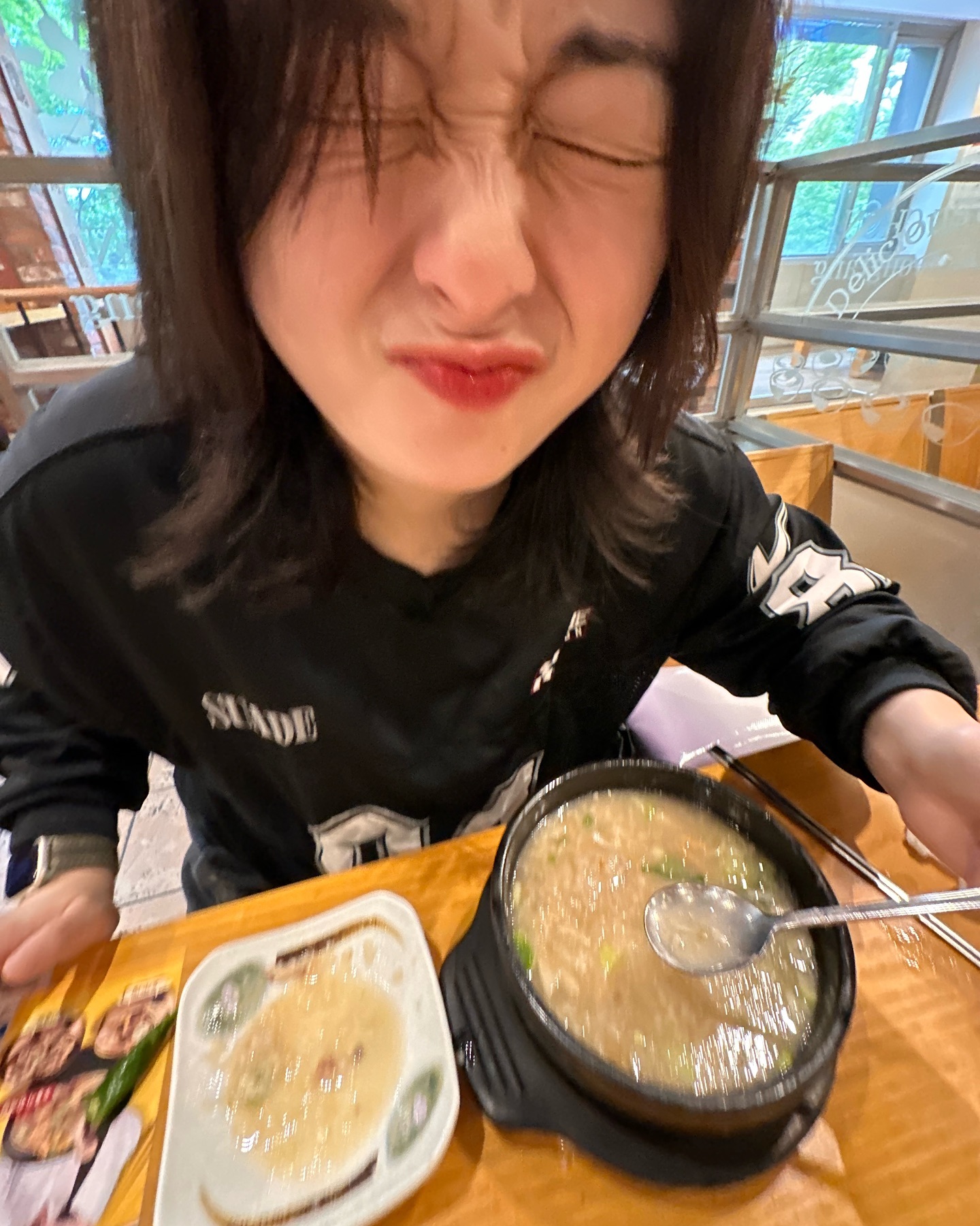 앗 뜨거

#누룽지반계탕 #불어드세요 #몸보신 #누렁니 #치아미백 #급함 #라미네이트 #고민중 #청양고추 #닭 #닭아고마워 #청양고추야고마워 #배고파 #배불러 #건강 #행복 #행운 #네잎클로버 #세잎클로버 #샐러디 #포케 #슬로우포케 #서울 #부산 #빵상 #최애 #포켓몬 #바뀜 #토게데마루 #졸귀