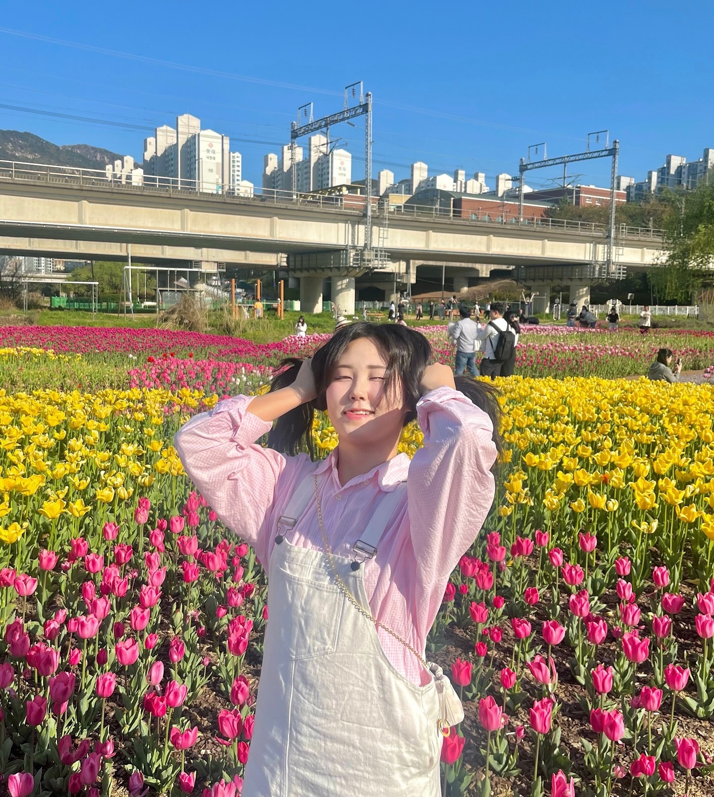 오빠가 양갈래 잡아보라고 했다 ㅎㅎ,,, 👧🏻🖤