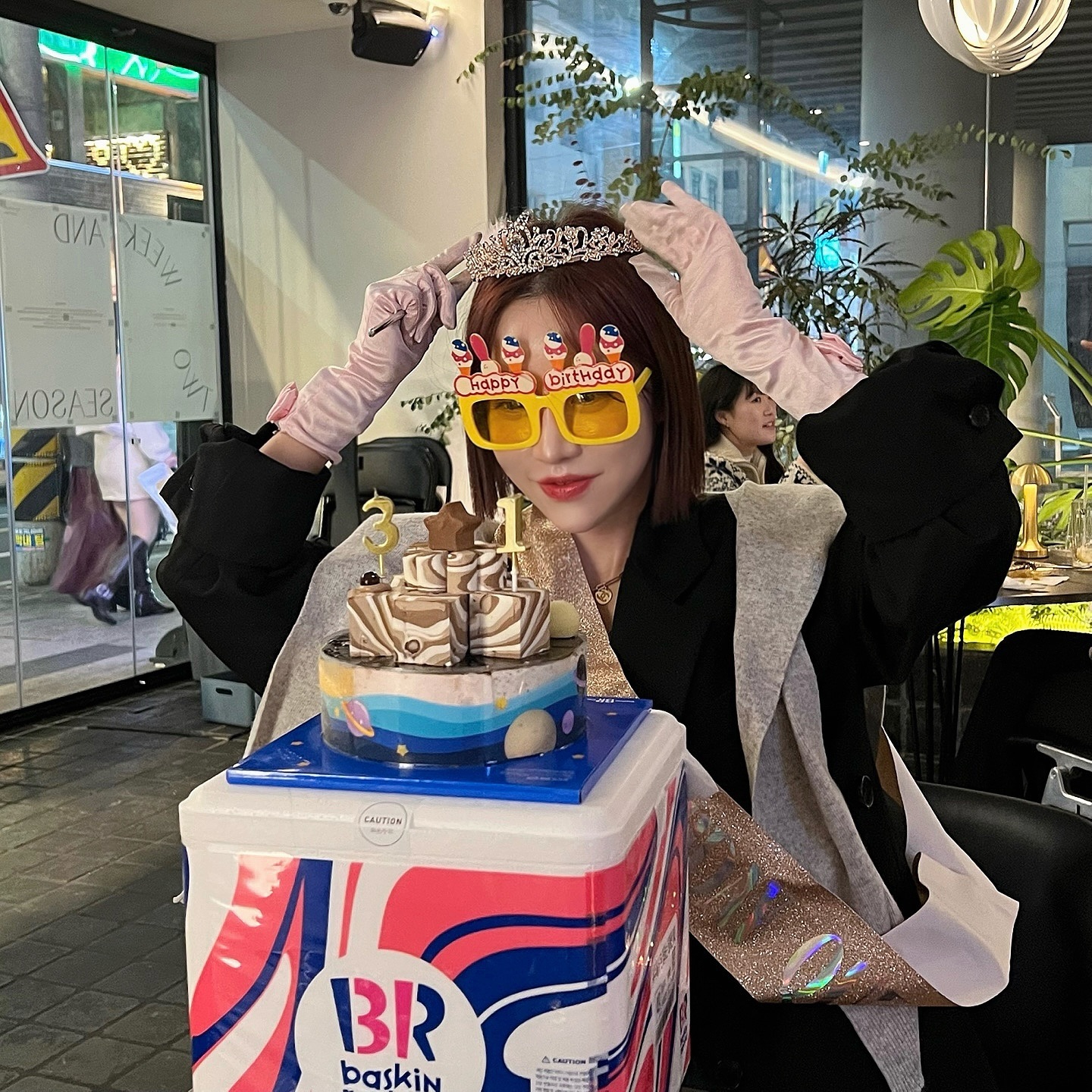good bye 11월(feat. HBD)
케이크 원없이 먹은 지난달😋