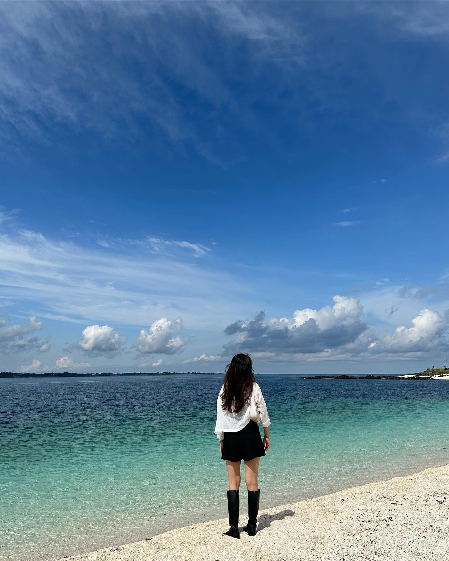 ⠀
나는 날씨요정!
엄지작가님과 함께 떠난 우도여행😄
행복했습니다
마지막 우도여행도 날씨가 최고!!
fromairplane 
.
.
#일상 #데일리 #여행 #여행스타그램 #셀스타그램#instadaily #fun #photo #f4f #follow #감성 #cafe #셀피 #소통 #선팔 #맞팔 #카페투어 #제주도 #제주도여행 #우도