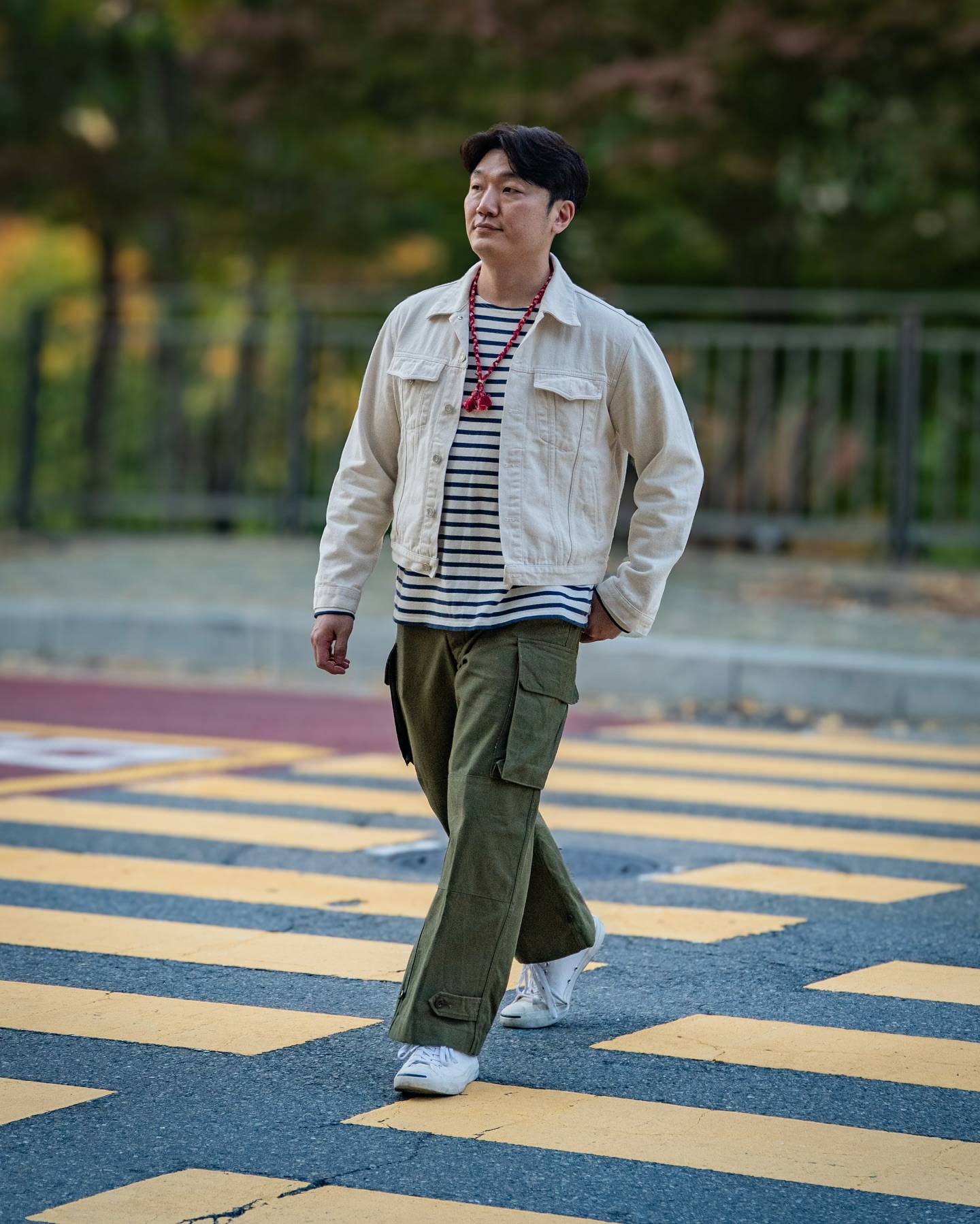 _
11월이지만 전혀 11월 같지 않은 온도라서
옷 입기는 너무 좋은 요즘입니다!
레이어드 할 때 빼놓을 수 없는 스트라이프와 빈티지