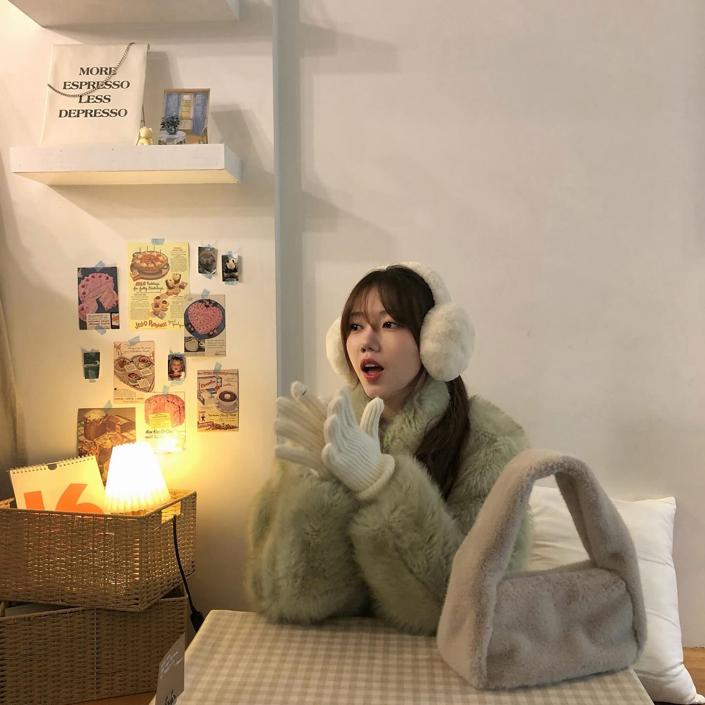 누가 쑥이게🌿
쑥예티옷 사진 와다다 몰아올리기🐻‍❄️
오늘 올라간 춘천 브이로그 다들 재밌게 보셨나요!?
(아직 안보신분 달려갑시다🏃🏻)

브이로그 영상 앞부분이 날아가서 슬프지만 잼게 봐주셔요🥹
역시 남는건 사진뿐이야(?)