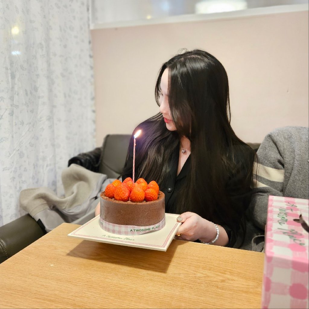 겨울 명물 스초생 꼭 먹어야 함 🍰🍓