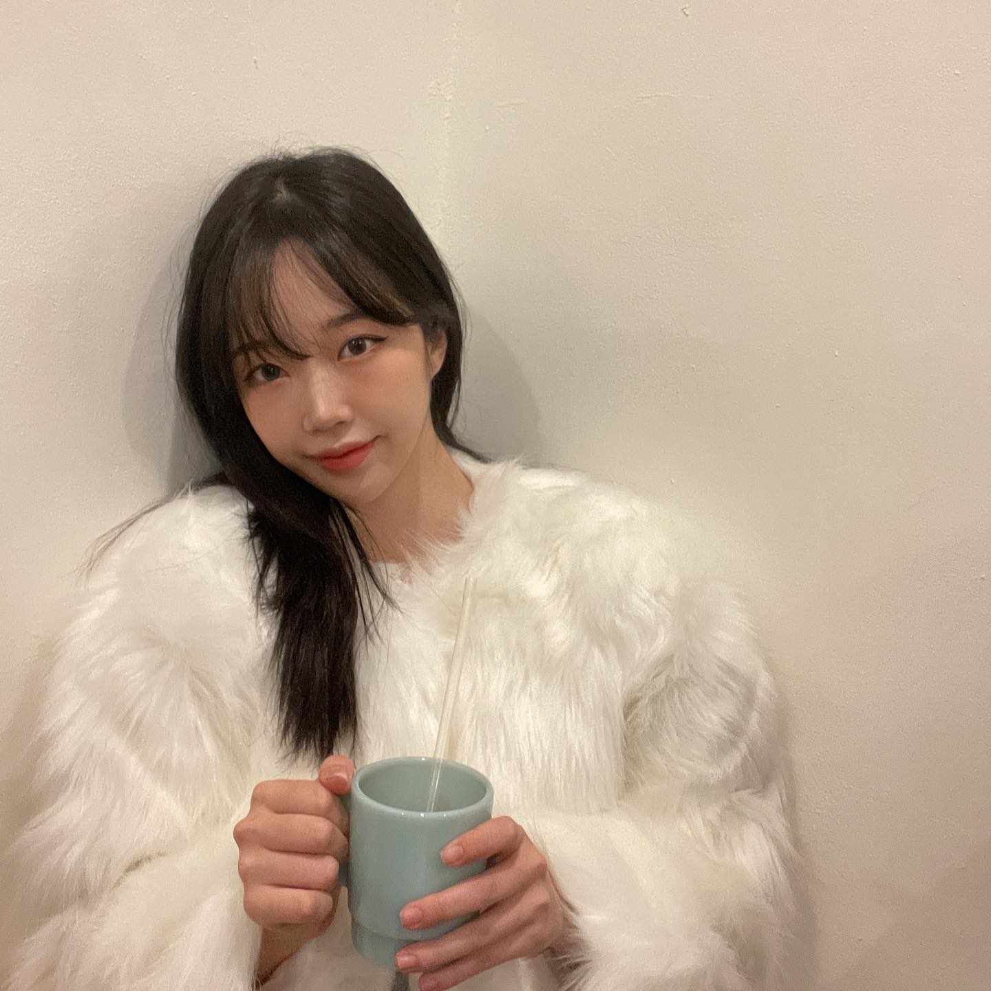 뜨아 빨대로 안마시면 누렁니 된대요 ☕

#대구#동성로#반월당카페#잔치집