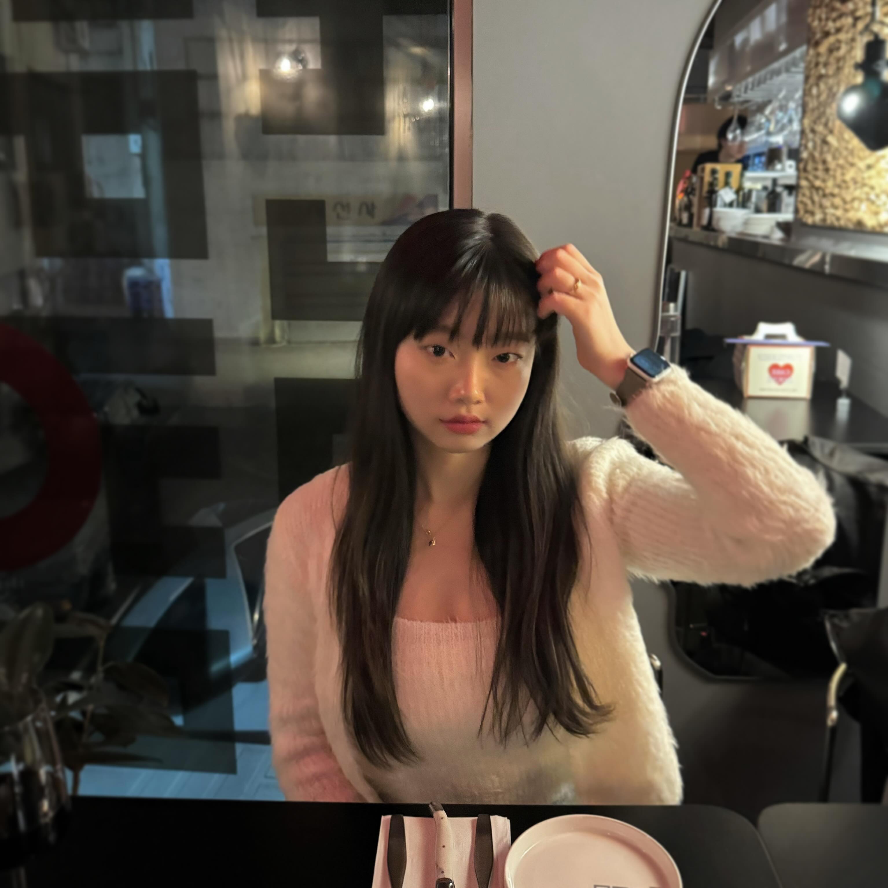 🍷
.
.
.
.
.
#셀카 #셀스타그램 #데일리 #daily #좋아요 #instagram #likeforfollow #follow #likeforlike #like4like #lfl #f4f