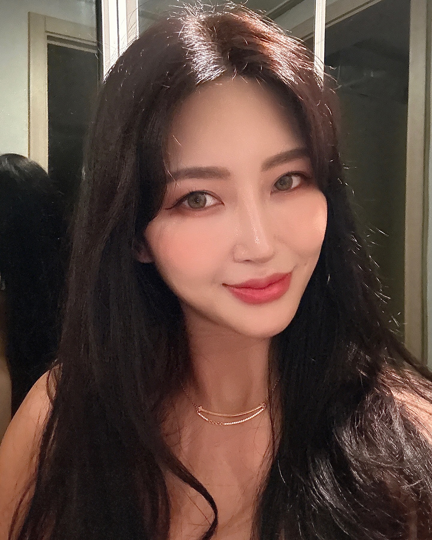 ⠀
⠀
화장 했는데 지우기전
셀카 한장은 남겨야 될꺼 같아서...ㅋ
⠀
⠀
⠀
#메이컵 했는데
#갈데도없고 ㅋ
#씻기전
#셀카📷
#누구세요