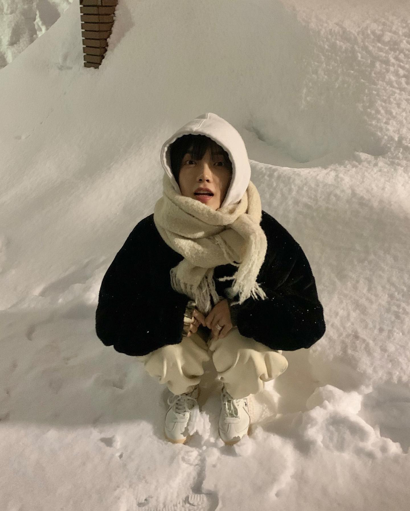 #광고 lecoqkorea 
싯포로여행에 함께한 르꼬끄 대표 스니커즈🐓
그린컬러, 측면 삼각형 귀여운 포인트까지!