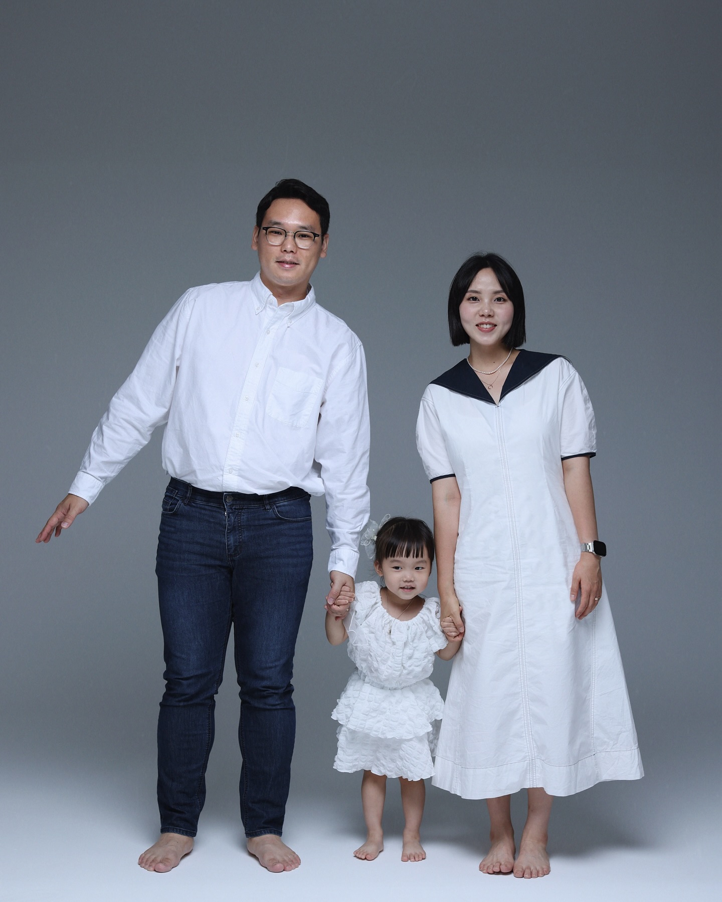 예롱이 세돌기념 가족사진, 매우 심플😊🤍