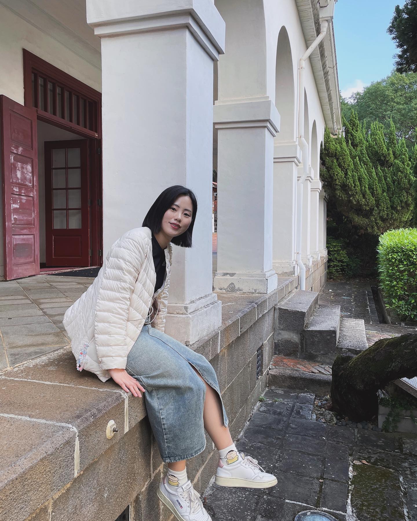 맹~