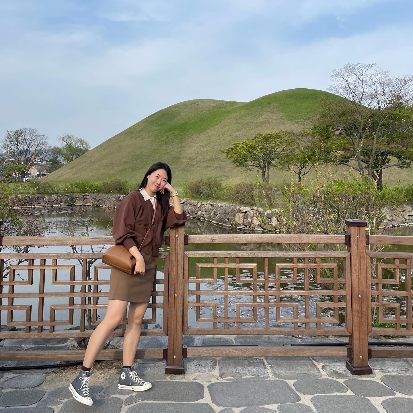 왕릉앞📸

#경주 #경주여행 #오늘 #봄 #ootd #대릉원 #황리단길핫플