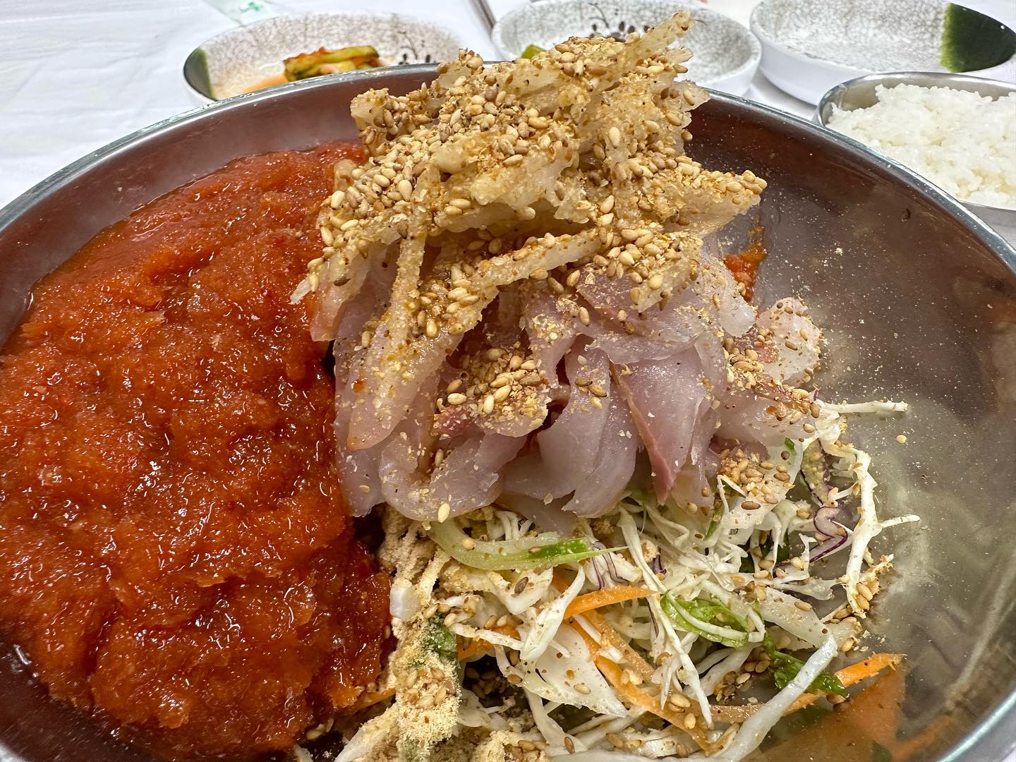 너무 먹고 싶다는 생각뿐….
#물회 #삼척여행 #시원한물회