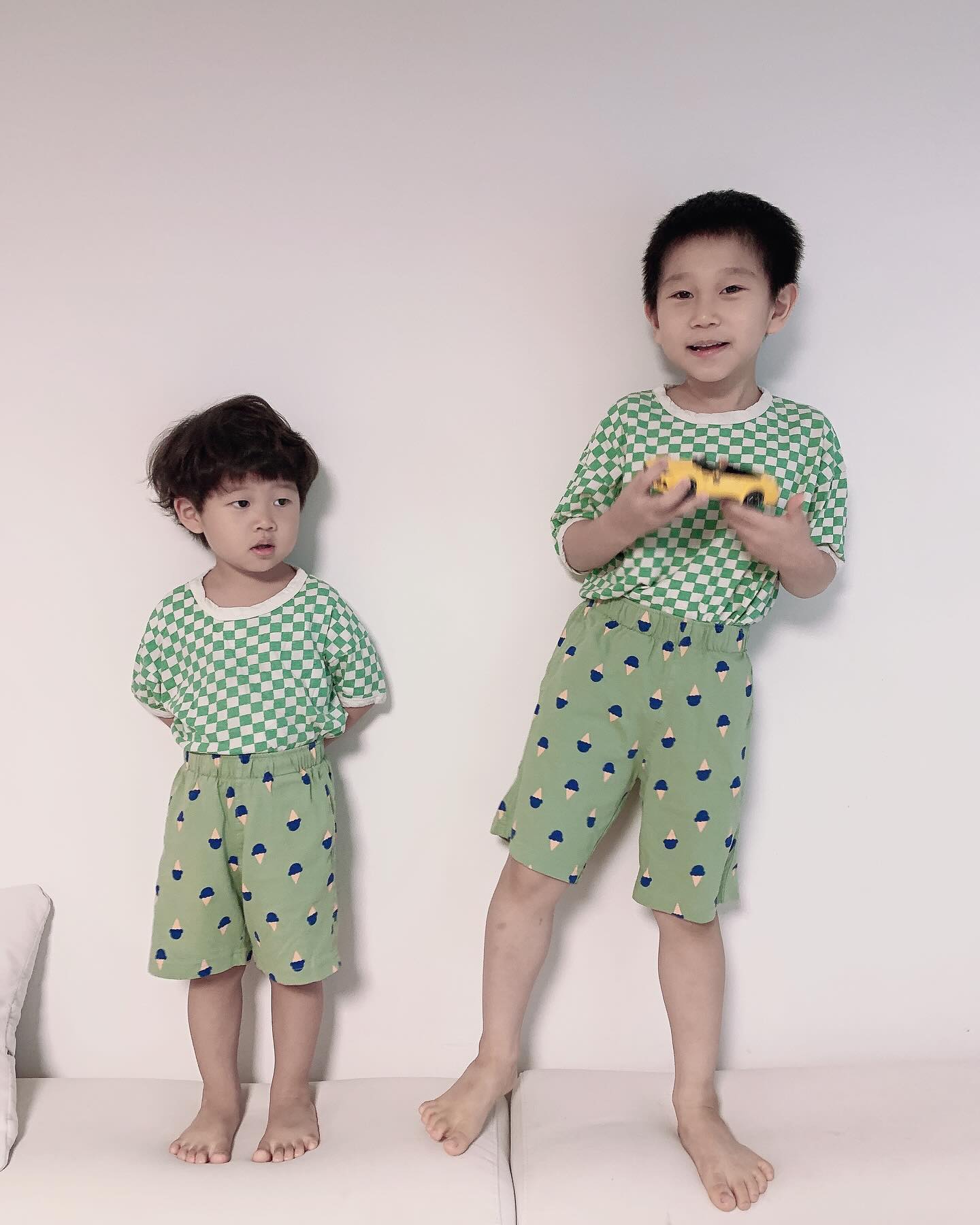 잘다뇨왓 👋
.
.
.
오늘 파리바게트 네이버페이결제하면 반값이라규
등원시키자마자 파바가서 네판 사고왔네 😆😆😆