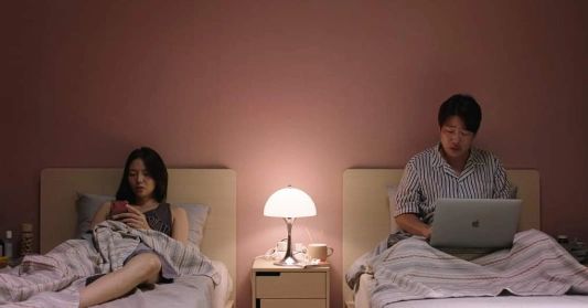 타인의 불륜을 비웃지 마라!
재미있어서 단숨에 몰아본 #LTNS!

불륜커플을 협박해 돈을 뜯어내는
부부 사기단의 에피소드가 주를 이루지만,
그 이상의 가정과 사회의 문제들을 담은 점이 주목할 만한 포인트!

유쾌하고 발칙한 19금 로맨스가 궁금하다면 티빙-TVING ON!

tving.official
#Long_Time_No_Sex #티빙오리지널 #웹드라마추천 #티빙드라마
#안재홍 #이솜 #드라마추천 #드라마리뷰 #티빙정주행 😶‍🌫️🥲😋