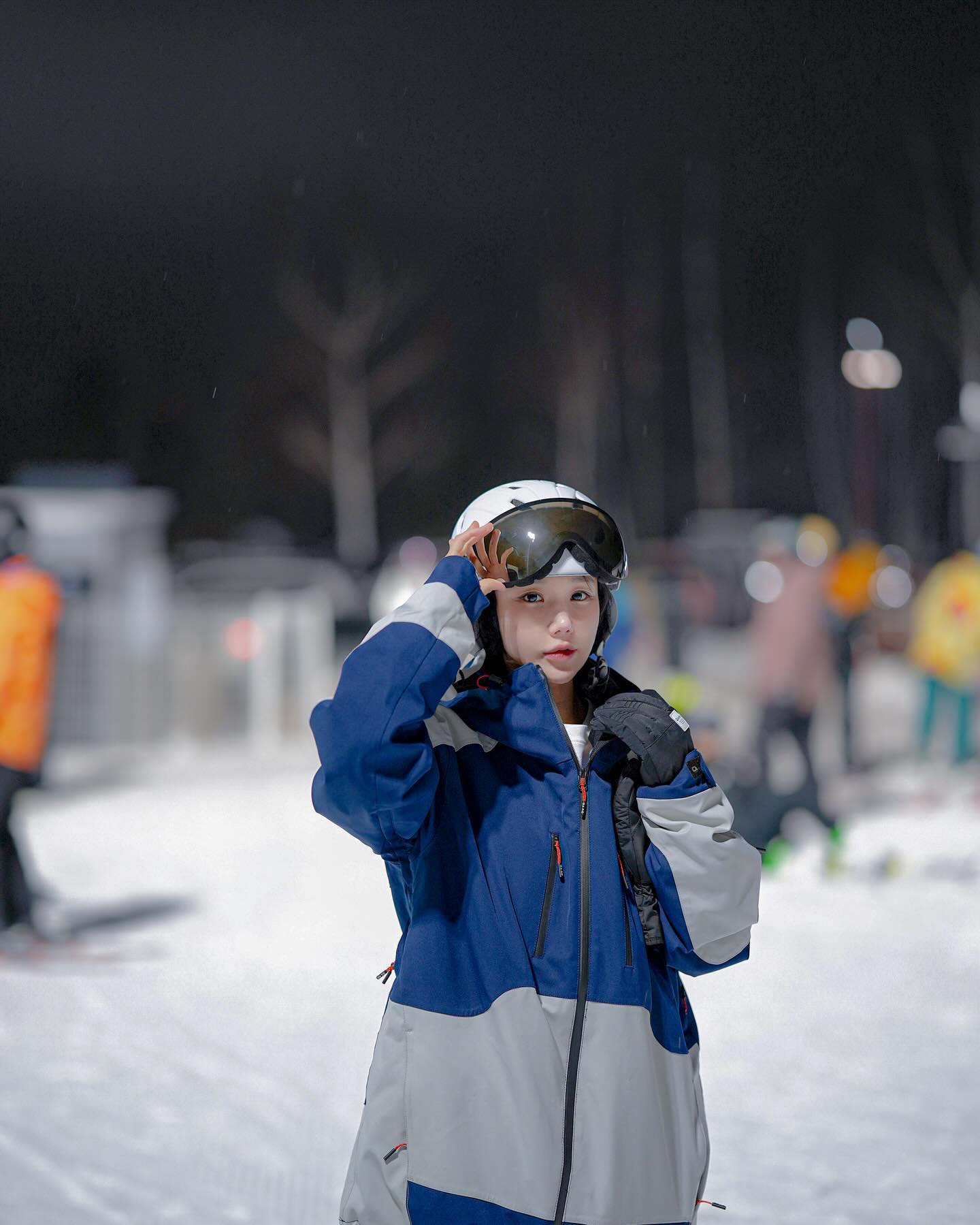 최근 근황 , 올해 첫 용평리조트 
스린이 ⛷️ 💩폼은 국가대표 

emsports2477 
평창 라마다호텔 1층에 위치한 이엠스포츠 
모든 제품이 최신상 & 새상품이라 기분 좋게 이쁜걸로 렌탈!!
모든 장비가 있어 편하게 이용할 수 있을 뿐 아니라
국가대표출신 엘리트 스포츠 전문가의 스키레슨이 가능한 이엠스포츠
사장님이 친절하시고 좋으시다 
스키, 보드 렌탈샵은 꼭 #이엠스포츠 추천 드려요 ⛷️👍
