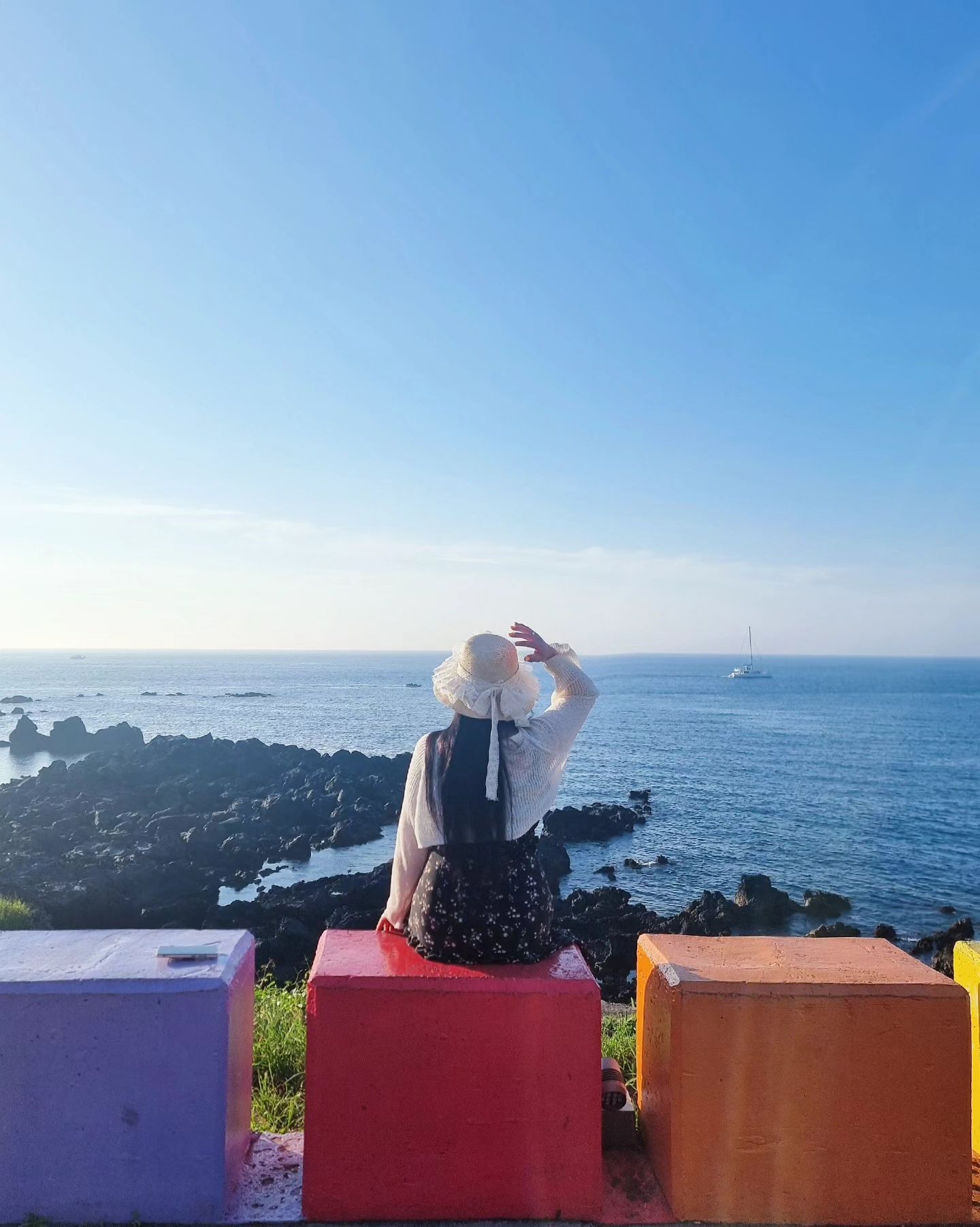 제주도는 언제와도 예쁨
근데 진짜 너무 더움...

#여름휴가 #제주도여행 #도두봉 #여행기록