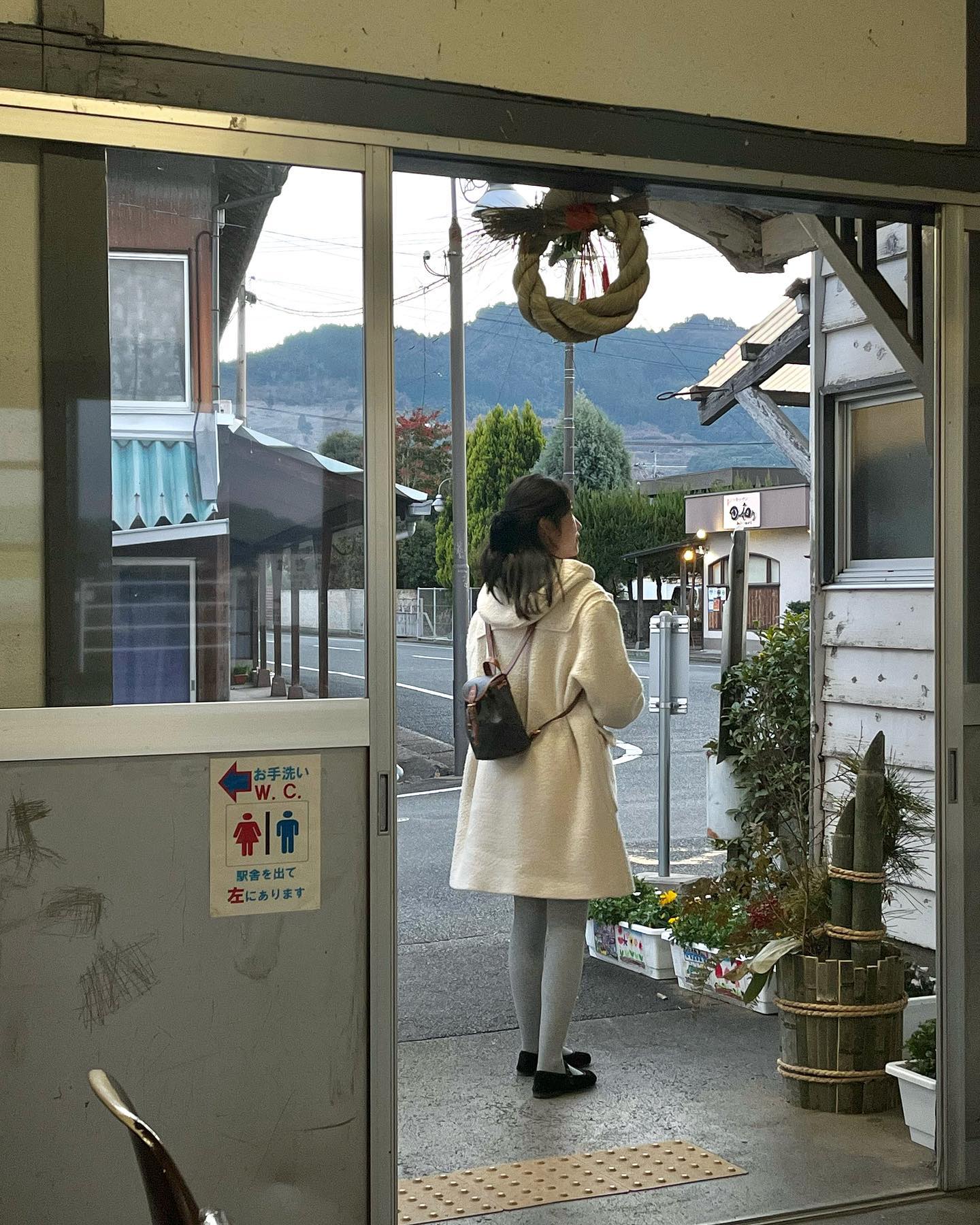 바람은 매서워도 따수운 동네야〰️〰️