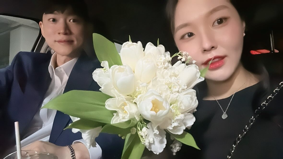 유난히 많이 울었던 올 한해 잘가라 😊🤍